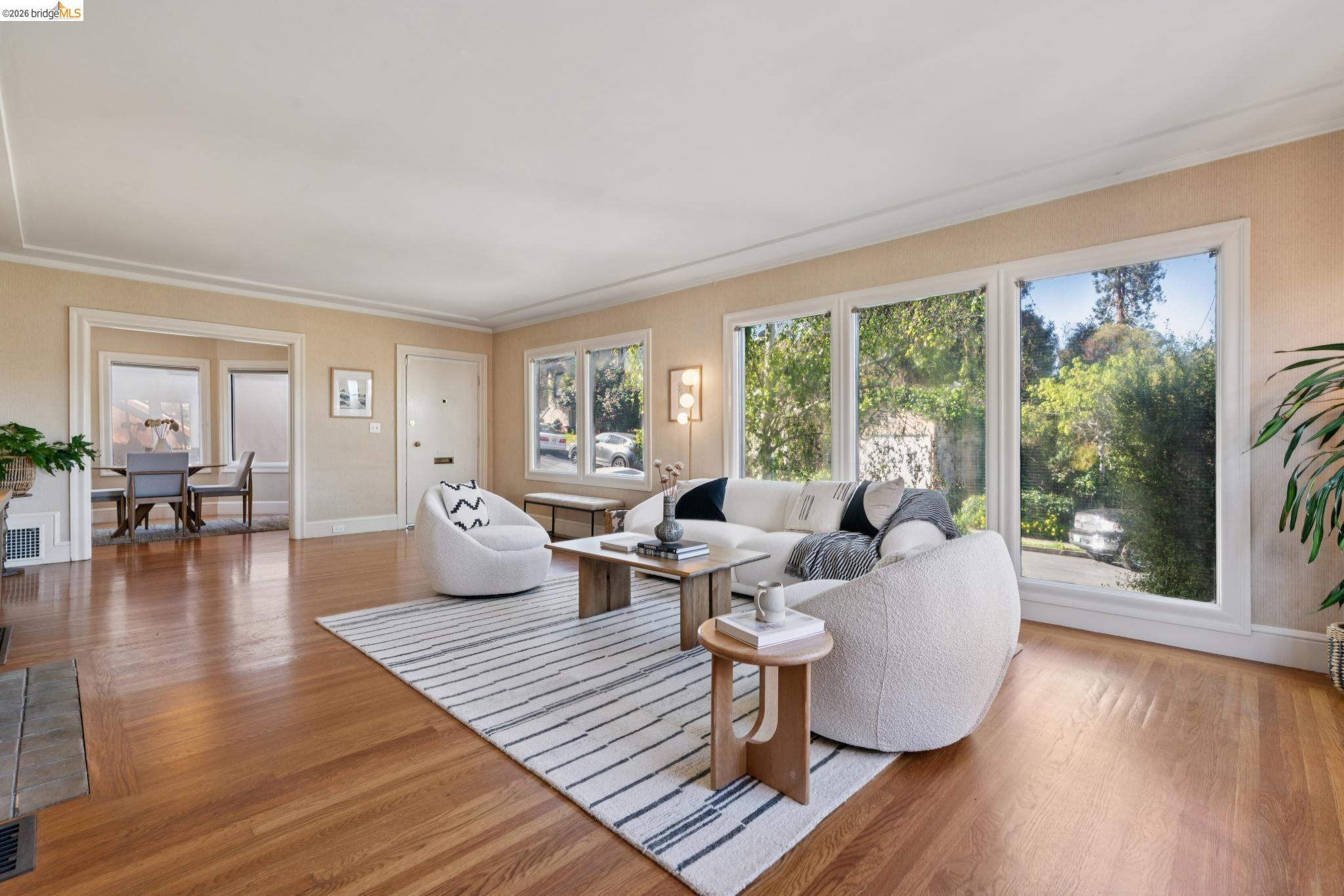 Detail Gallery Image 9 of 38 For 1210 Everett Ave, Oakland,  CA 94602 - 2 Beds | 2 Baths