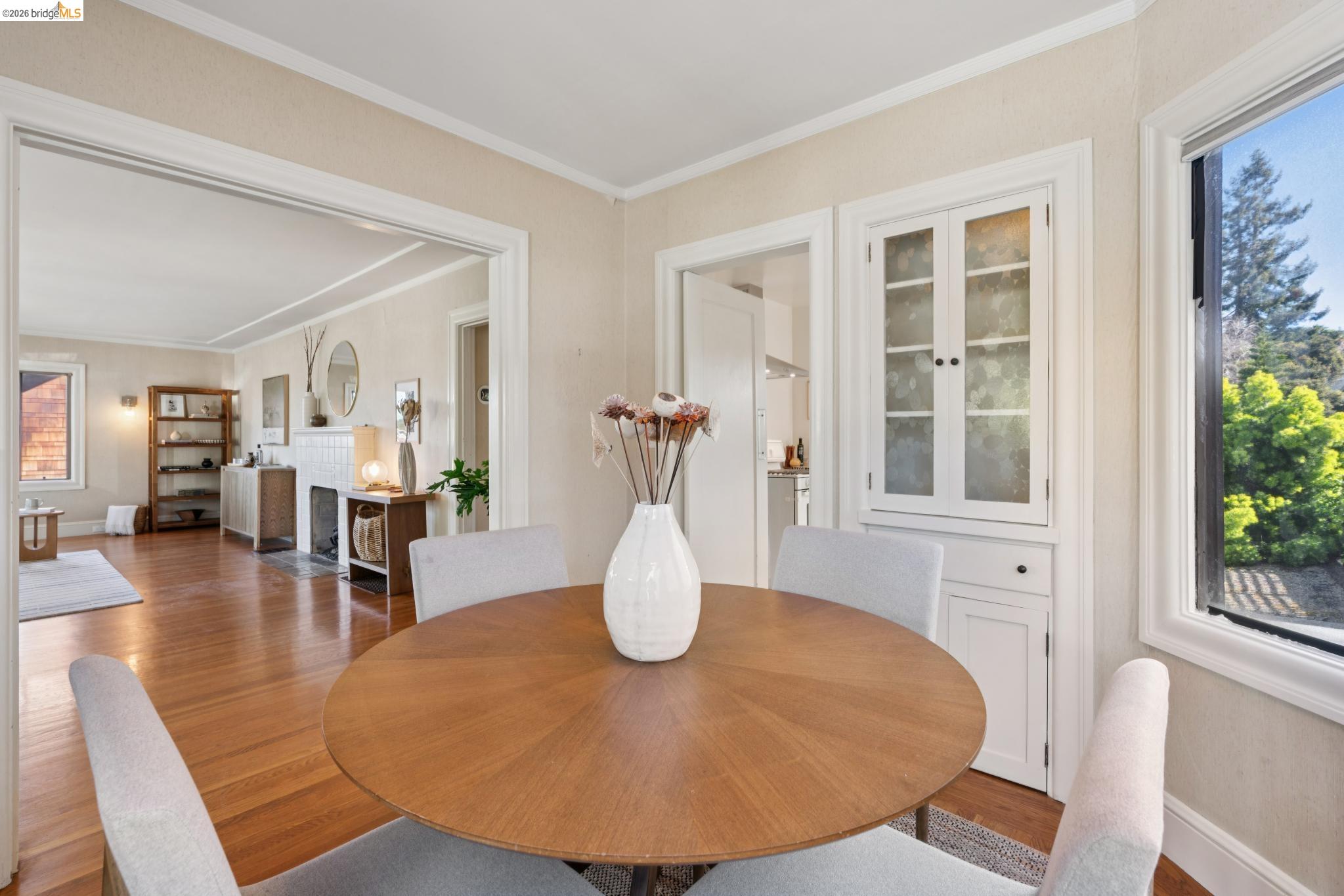 Detail Gallery Image 14 of 38 For 1210 Everett Ave, Oakland,  CA 94602 - 2 Beds | 2 Baths