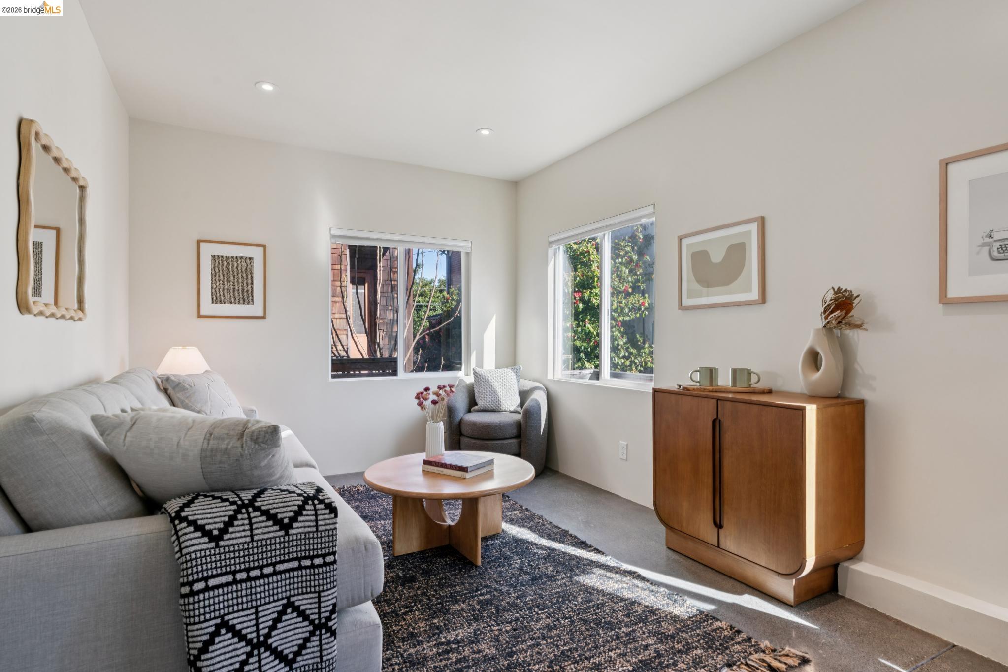 Detail Gallery Image 28 of 38 For 1210 Everett Ave, Oakland,  CA 94602 - 2 Beds | 2 Baths