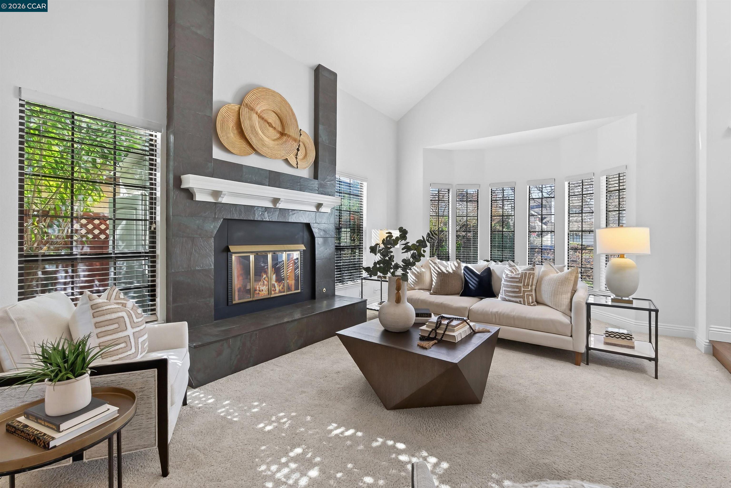 Detail Gallery Image 14 of 54 For 704 Blue Spruce Dr, Danville,  CA 94506 - 4 Beds | 3 Baths