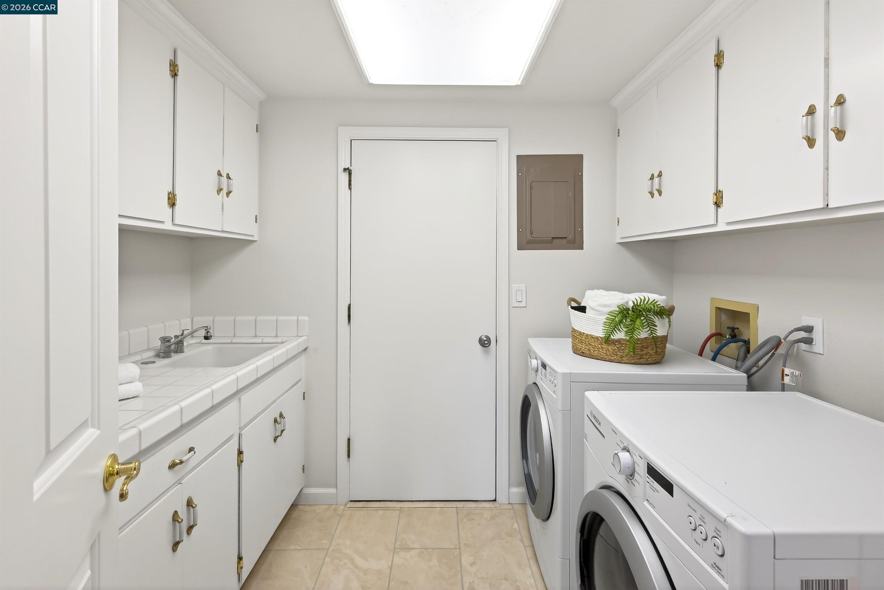 Detail Gallery Image 45 of 54 For 704 Blue Spruce Dr, Danville,  CA 94506 - 4 Beds | 3 Baths