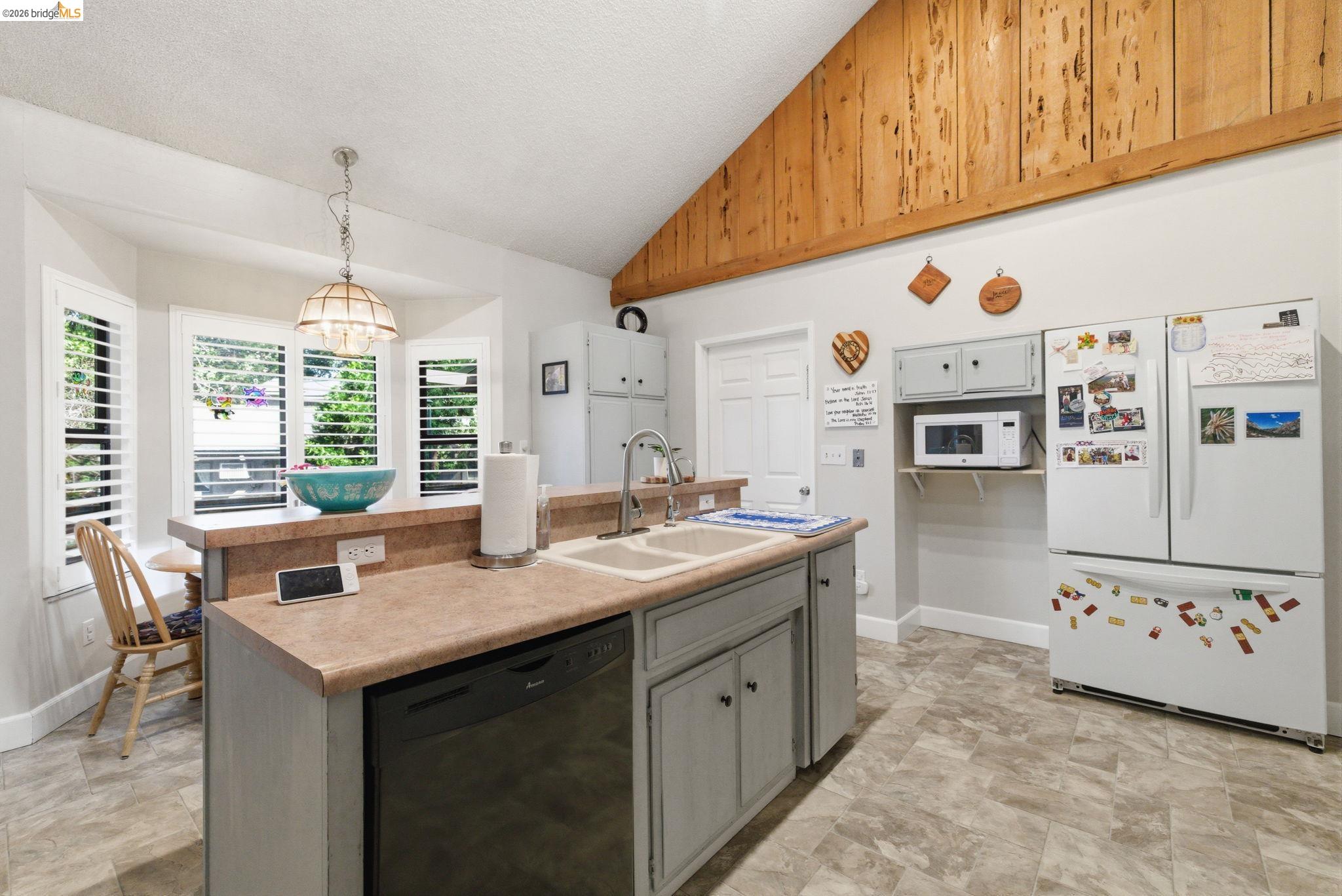 Detail Gallery Image 13 of 43 For 19376 Poplar Cir, Twain Harte,  CA 95383 - 3 Beds | 2/1 Baths