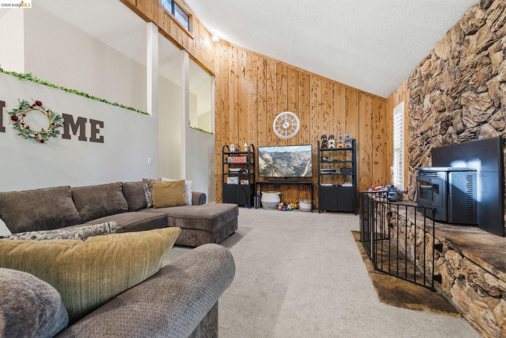 Detail Gallery Image 5 of 43 For 19376 Poplar Cir, Twain Harte,  CA 95383 - 3 Beds | 2/1 Baths