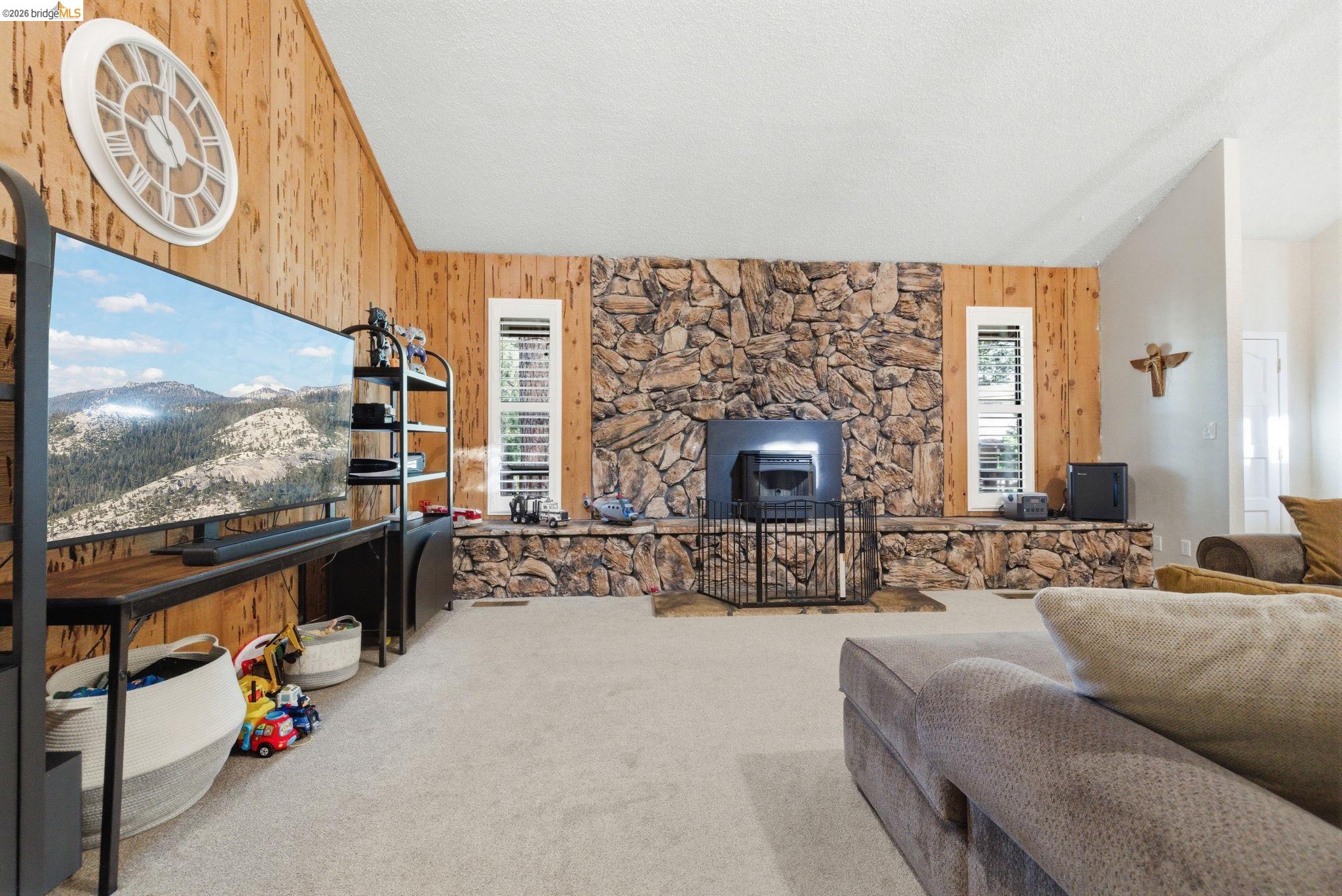 Detail Gallery Image 8 of 43 For 19376 Poplar Cir, Twain Harte,  CA 95383 - 3 Beds | 2/1 Baths