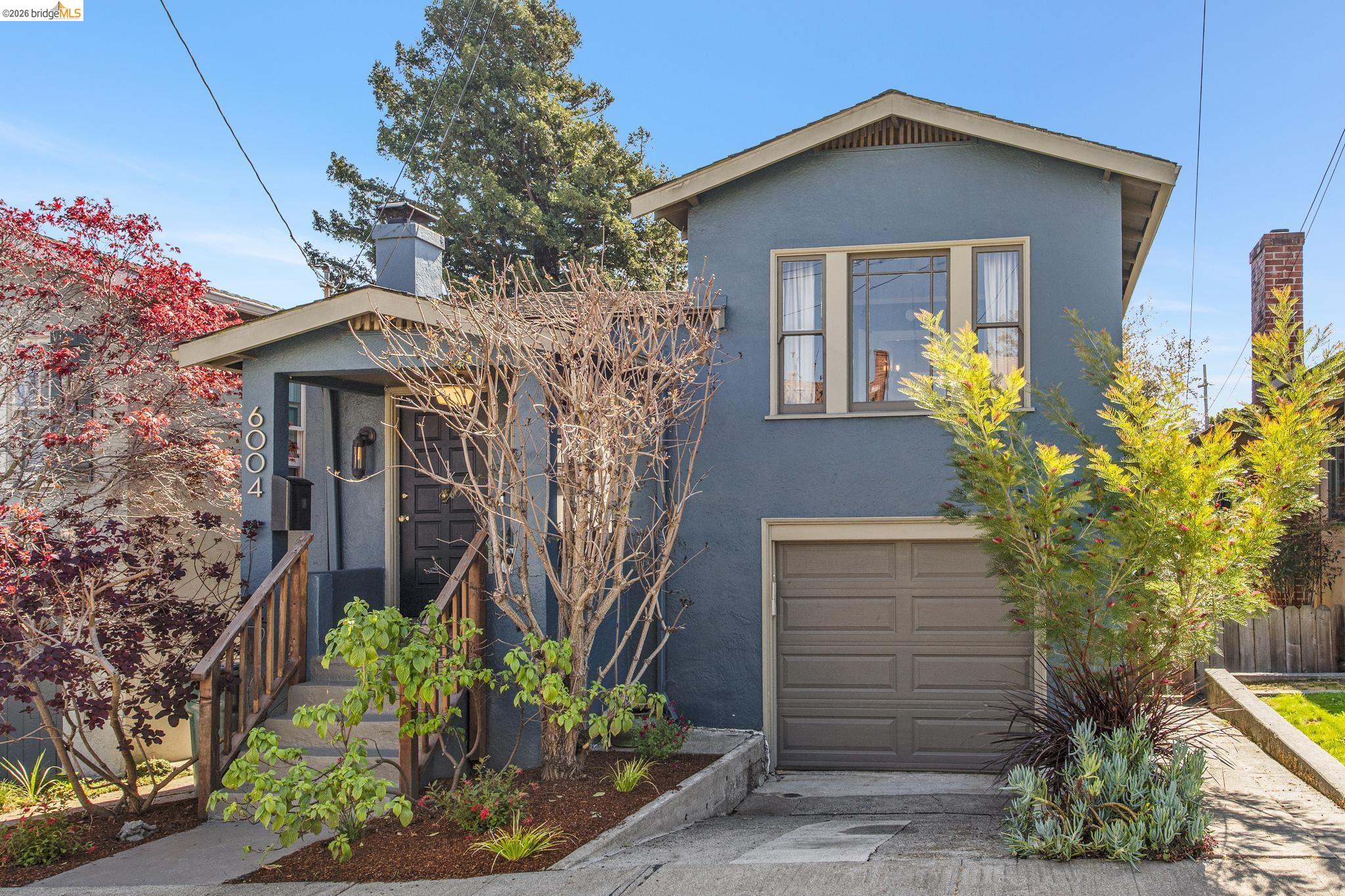 Detail Gallery Image 3 of 58 For 6004 Orchard Ave, Richmond,  CA 94804 - 3 Beds | 1/1 Baths