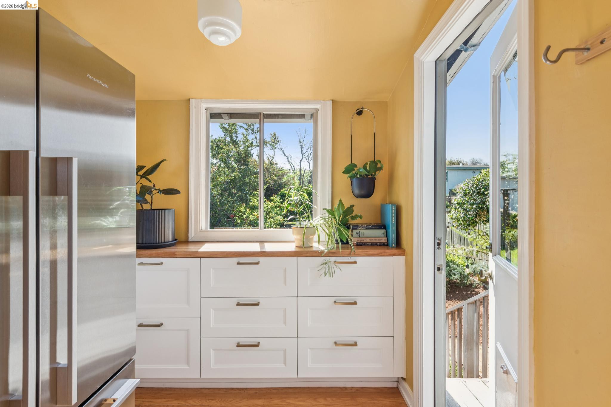 Detail Gallery Image 24 of 58 For 6004 Orchard Ave, Richmond,  CA 94804 - 3 Beds | 1/1 Baths