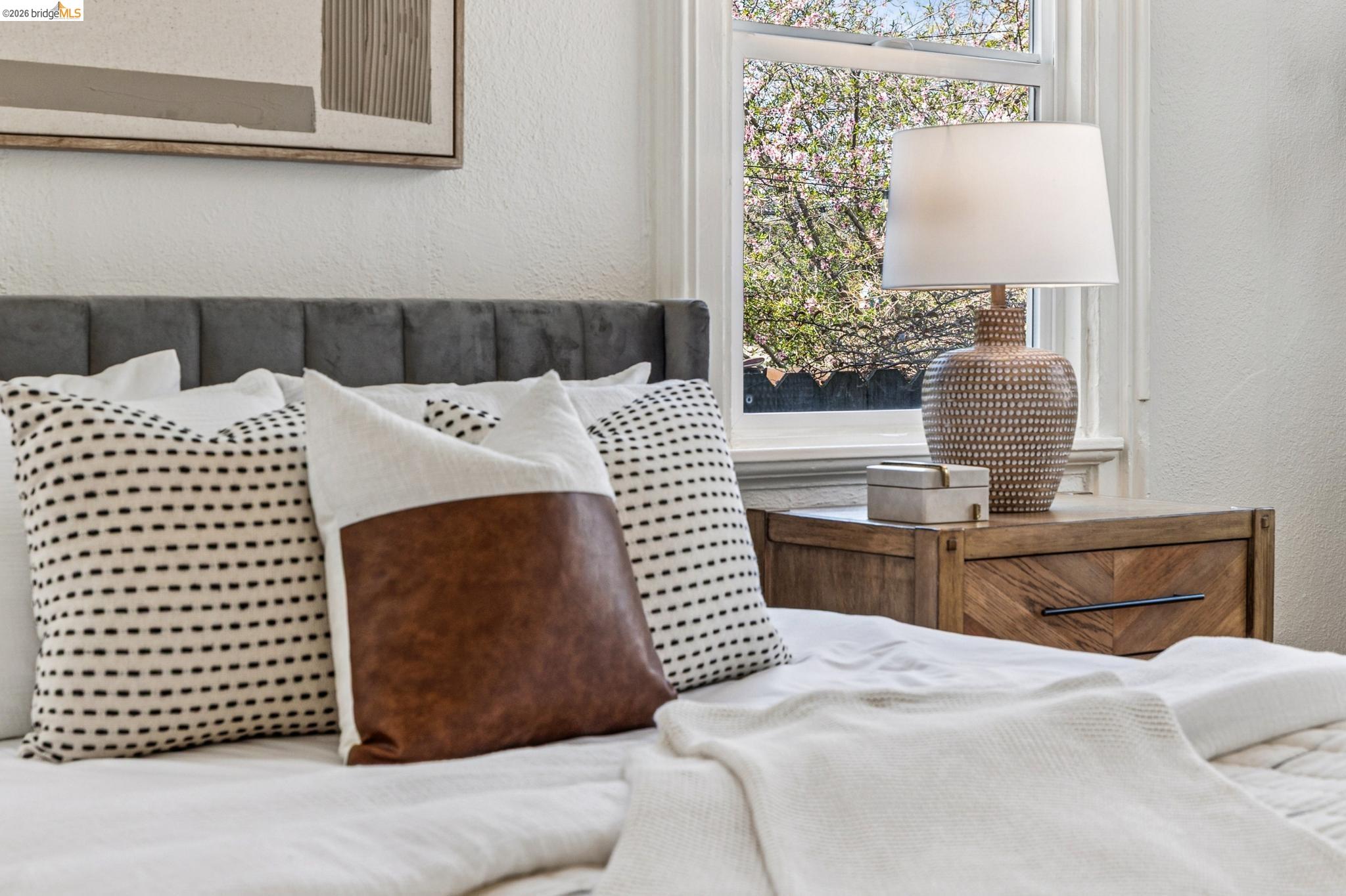 Detail Gallery Image 13 of 52 For 1655 12th Street, Oakland,  CA 94607 - – Beds | – Baths