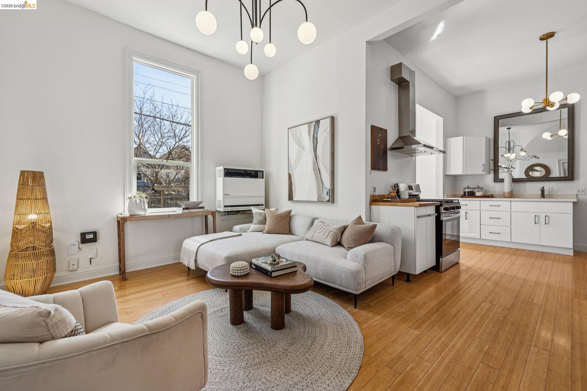 Detail Gallery Image 3 of 52 For 1655 12th Street, Oakland,  CA 94607 - – Beds | – Baths