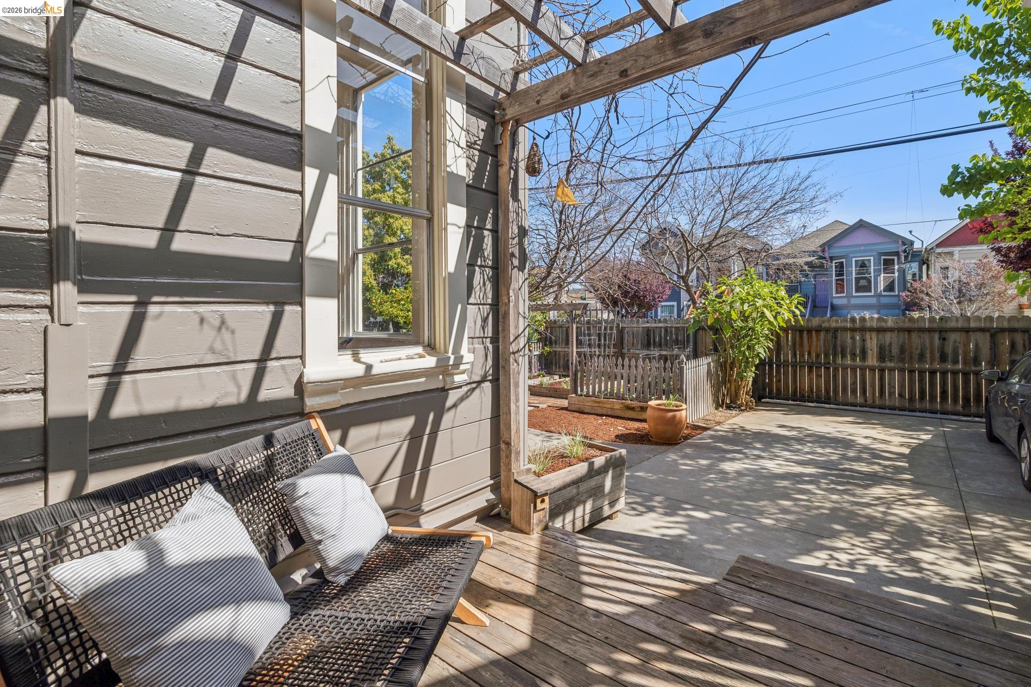 Detail Gallery Image 24 of 52 For 1655 12th Street, Oakland,  CA 94607 - – Beds | – Baths