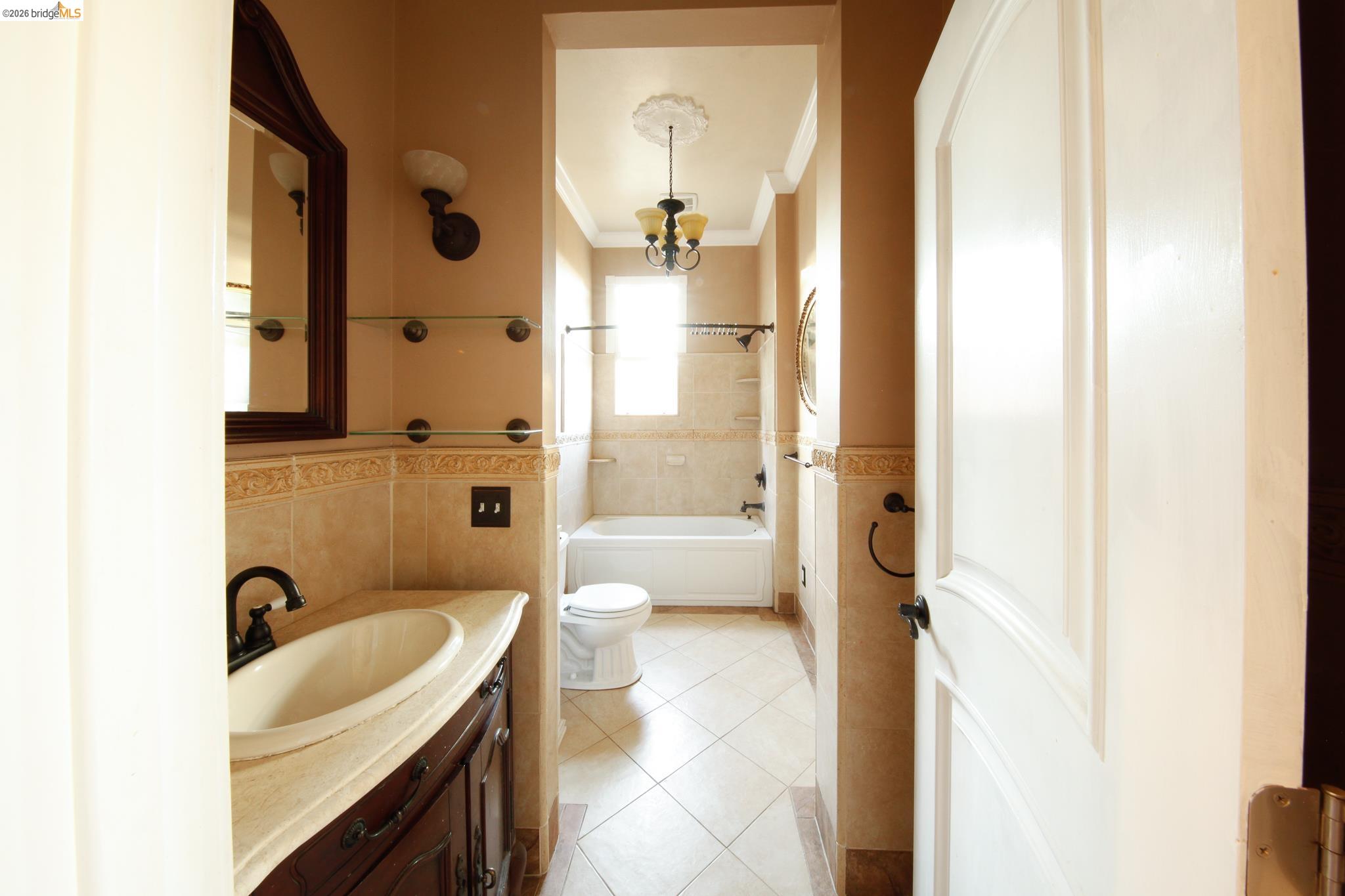 Detail Gallery Image 49 of 52 For 1655 12th Street, Oakland,  CA 94607 - – Beds | – Baths