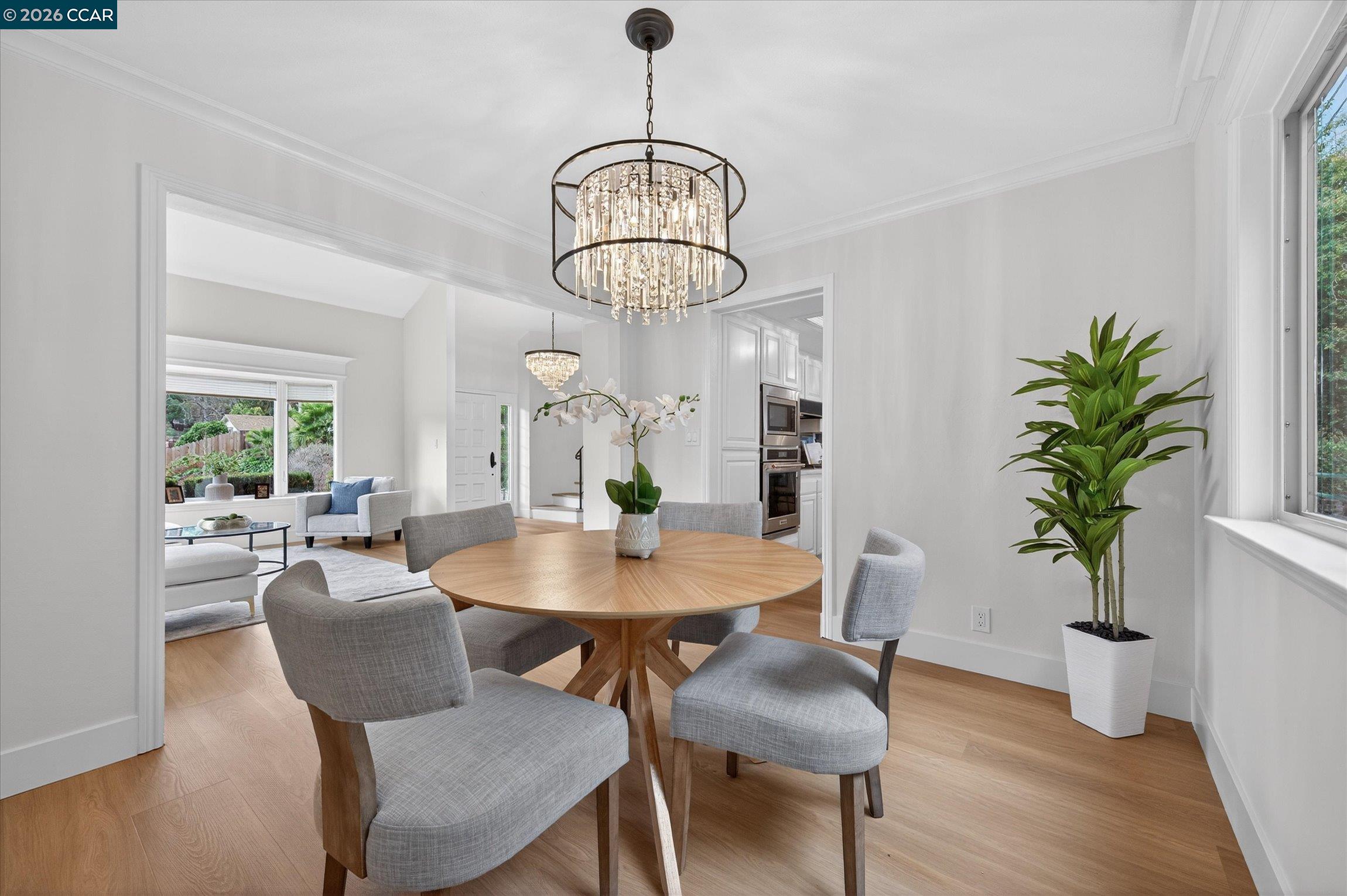 Detail Gallery Image 10 of 49 For 218 Mountaire Cir, Clayton,  CA 94517 - 4 Beds | 2/1 Baths