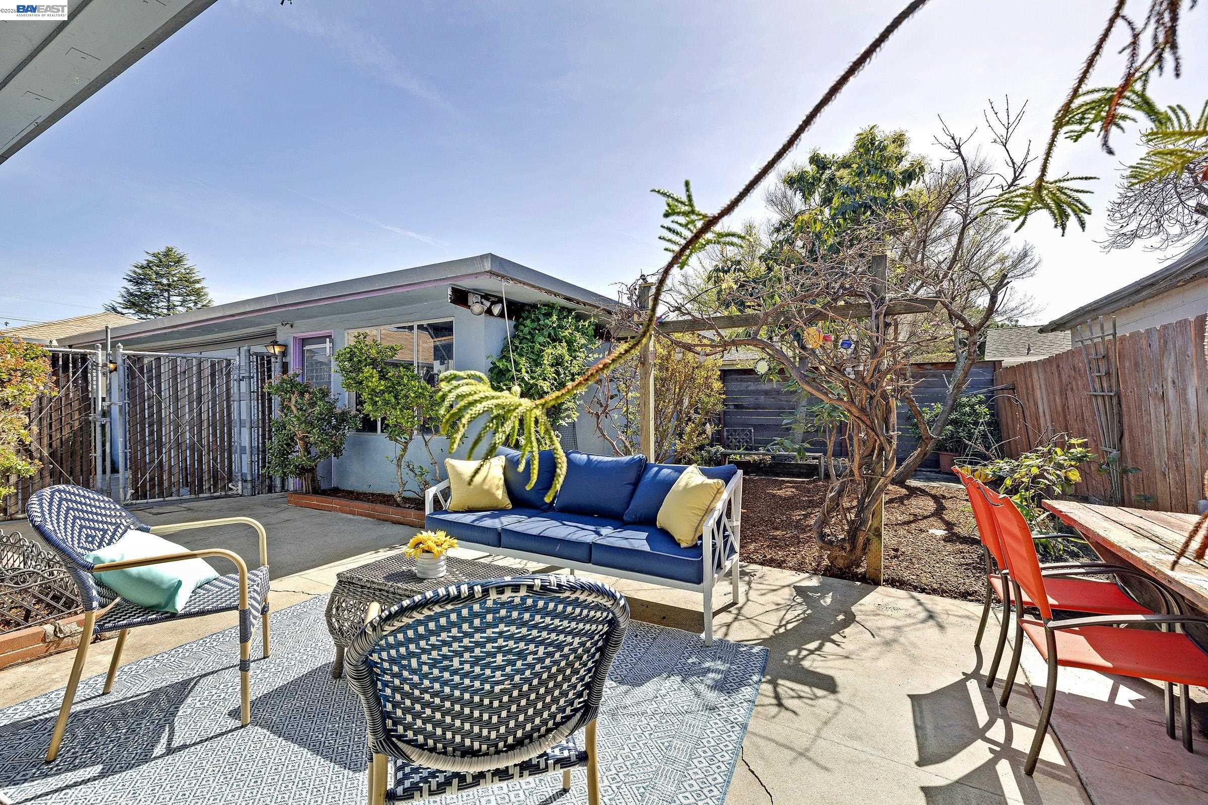 Detail Gallery Image 24 of 31 For 845 Dolores Ave, San Leandro,  CA 94577 - 3 Beds | 1/1 Baths