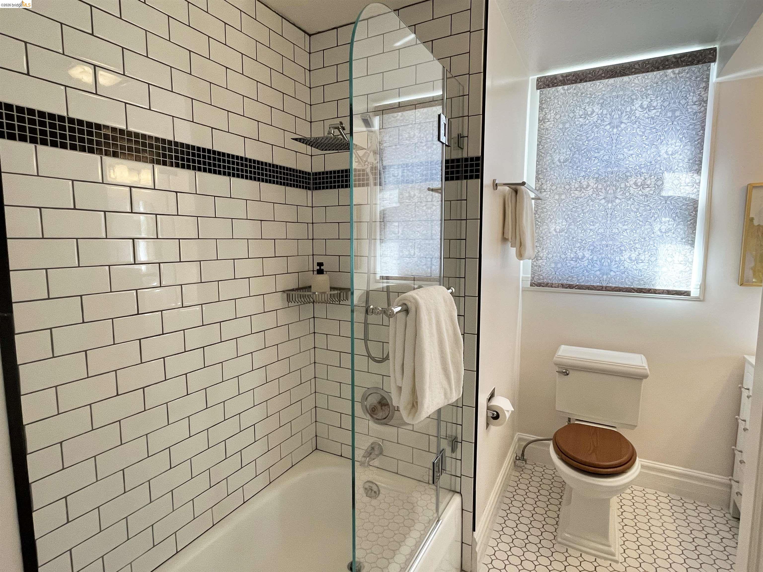 Photo #17: 41126706 Listing: Photo #17