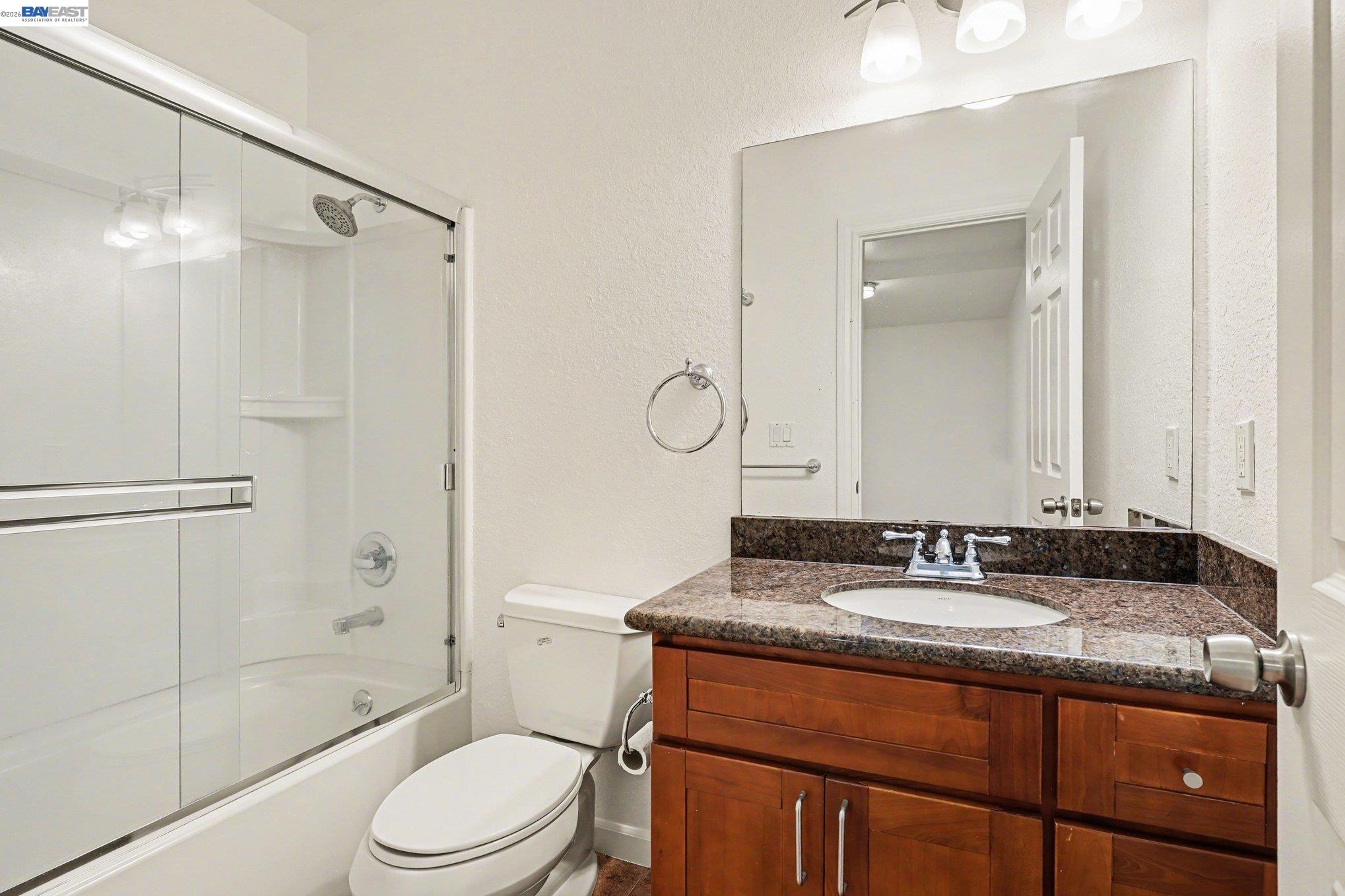 Detail Gallery Image 18 of 26 For 1838 40th, Oakland,  CA 94601 - 2 Beds | 1 Baths