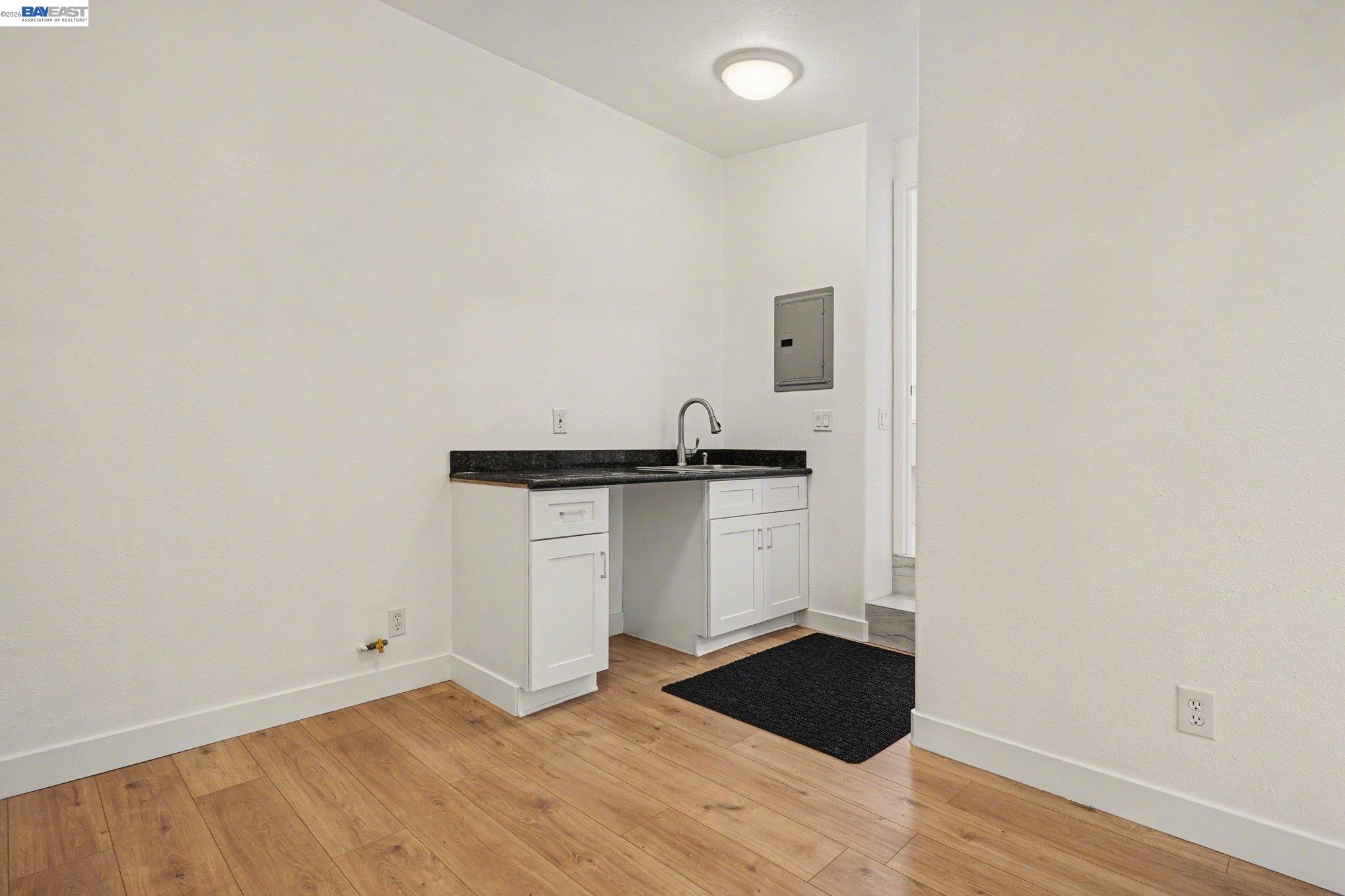 Detail Gallery Image 20 of 26 For 1838 40th, Oakland,  CA 94601 - 2 Beds | 1 Baths