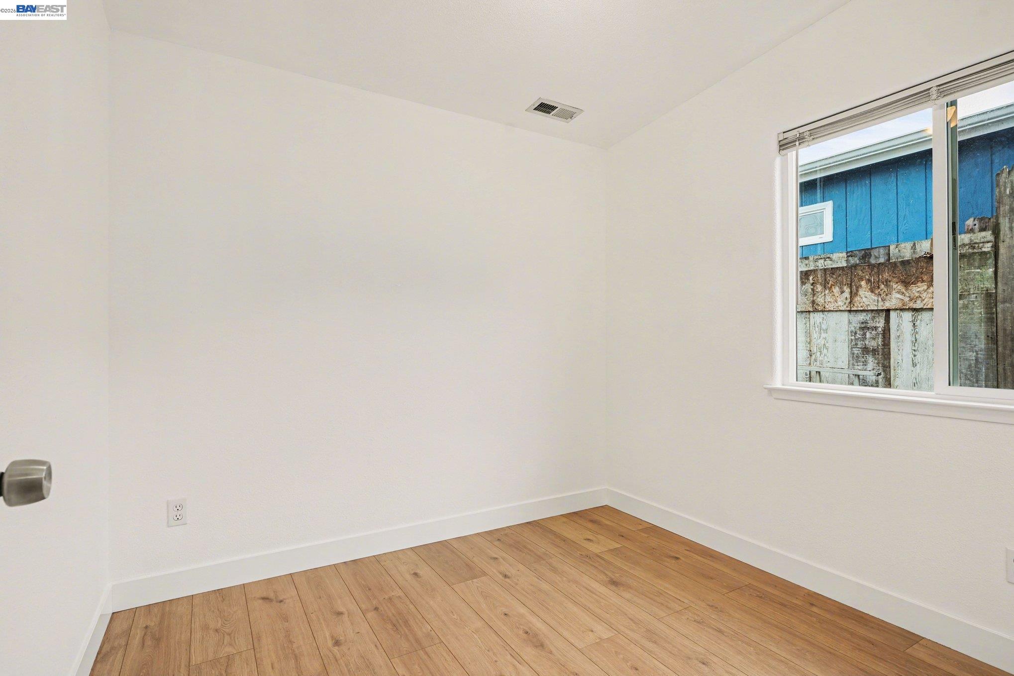 Detail Gallery Image 25 of 26 For 1838 40th, Oakland,  CA 94601 - 2 Beds | 1 Baths