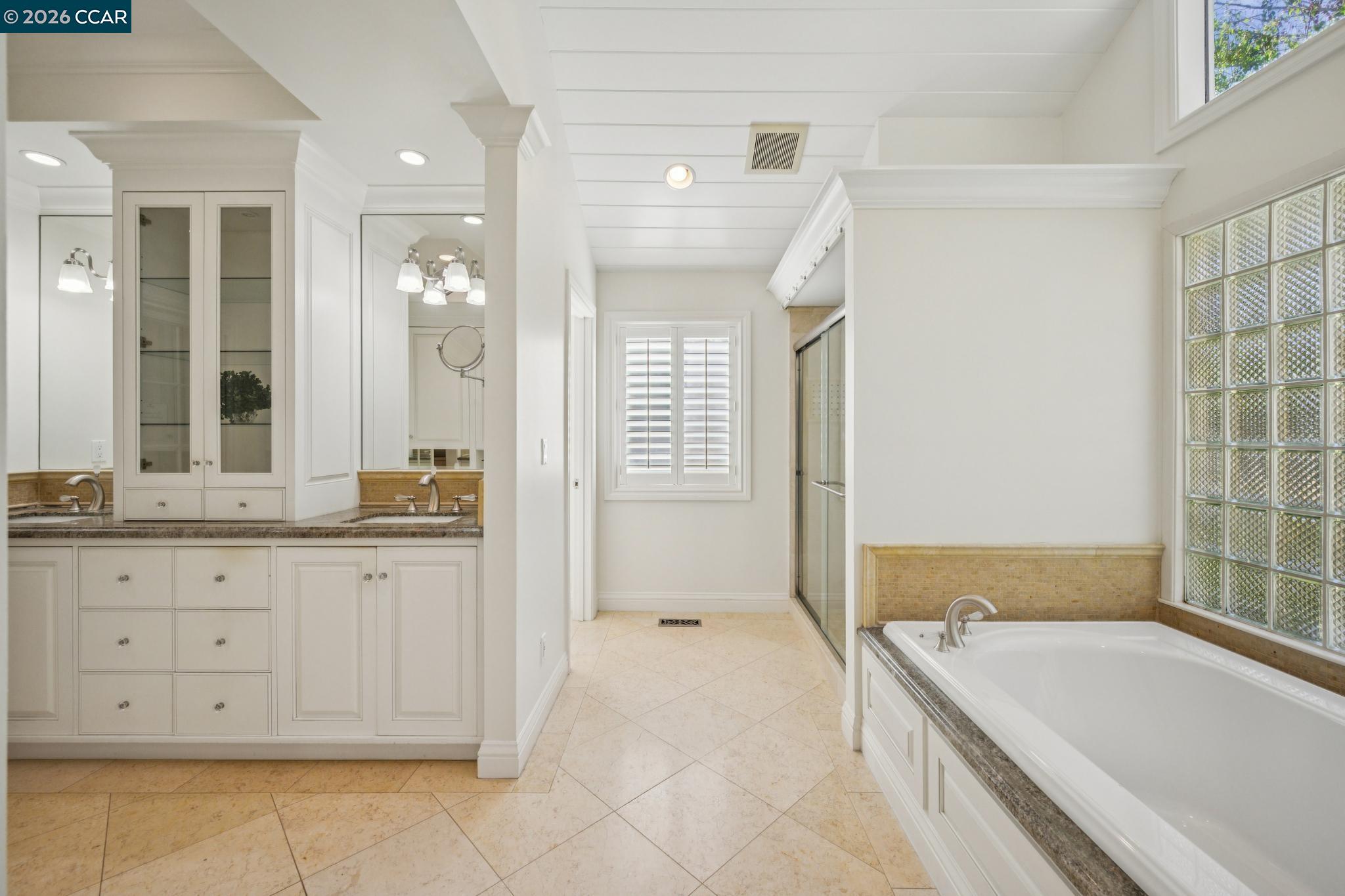 Detail Gallery Image 16 of 38 For 2145 Deer Oak Way, Danville,  CA 94506 - 5 Beds | 4 Baths