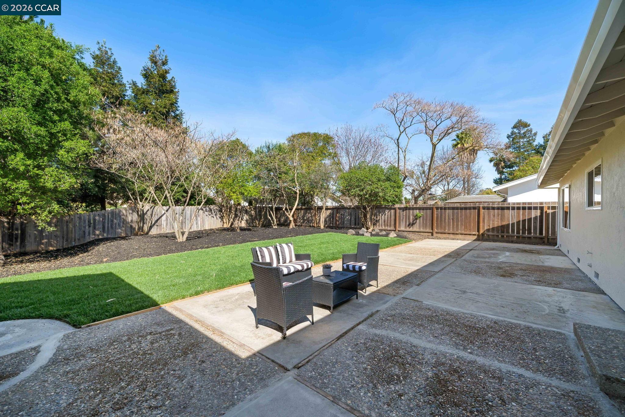 Detail Gallery Image 28 of 31 For 3959 Chestnut Ave, Concord,  CA 94519 - 4 Beds | 2 Baths