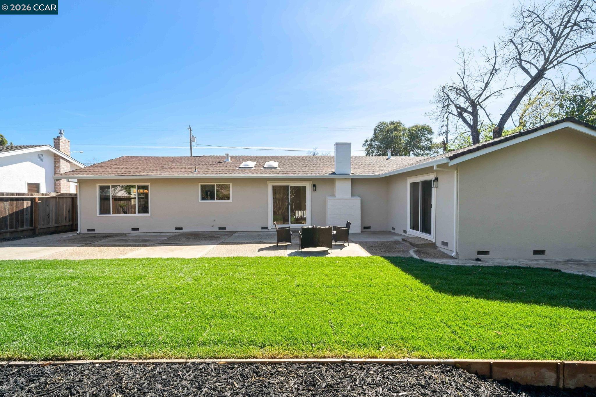 Detail Gallery Image 29 of 31 For 3959 Chestnut Ave, Concord,  CA 94519 - 4 Beds | 2 Baths