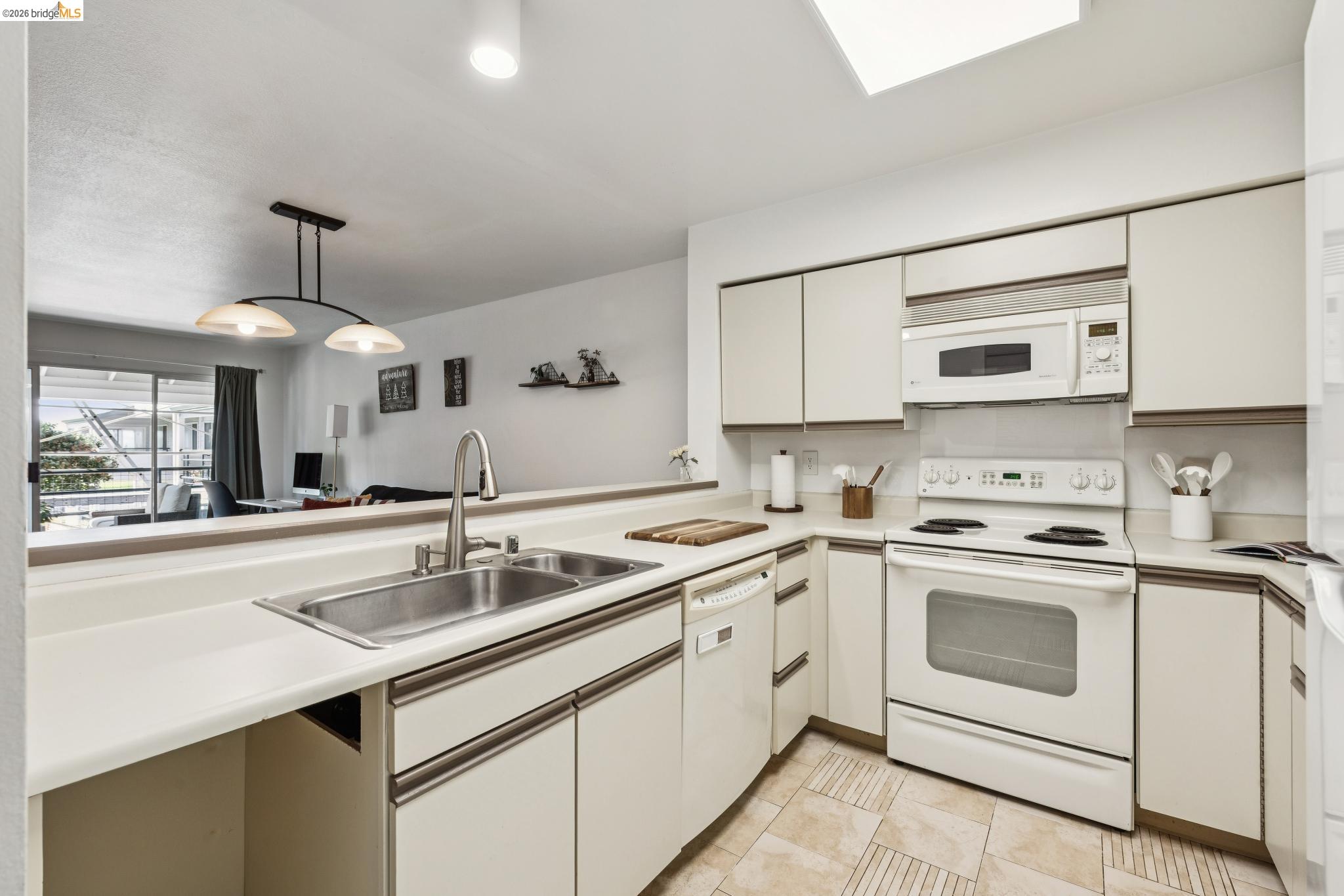 Photo #9: 41126712 Listing: Photo #9