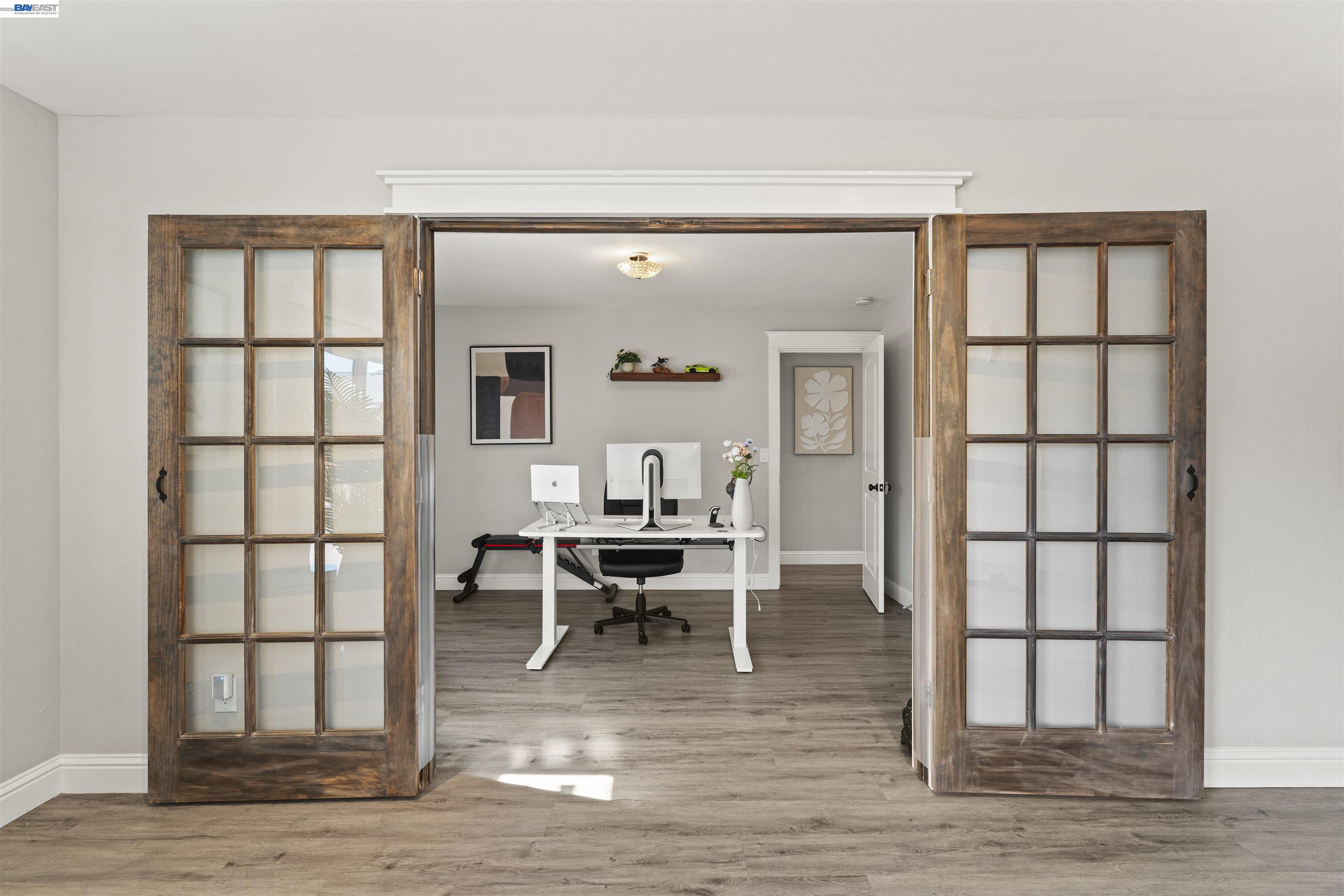 Detail Gallery Image 15 of 29 For 637 Caliente Ave, Livermore,  CA 94550 - 4 Beds | 2 Baths