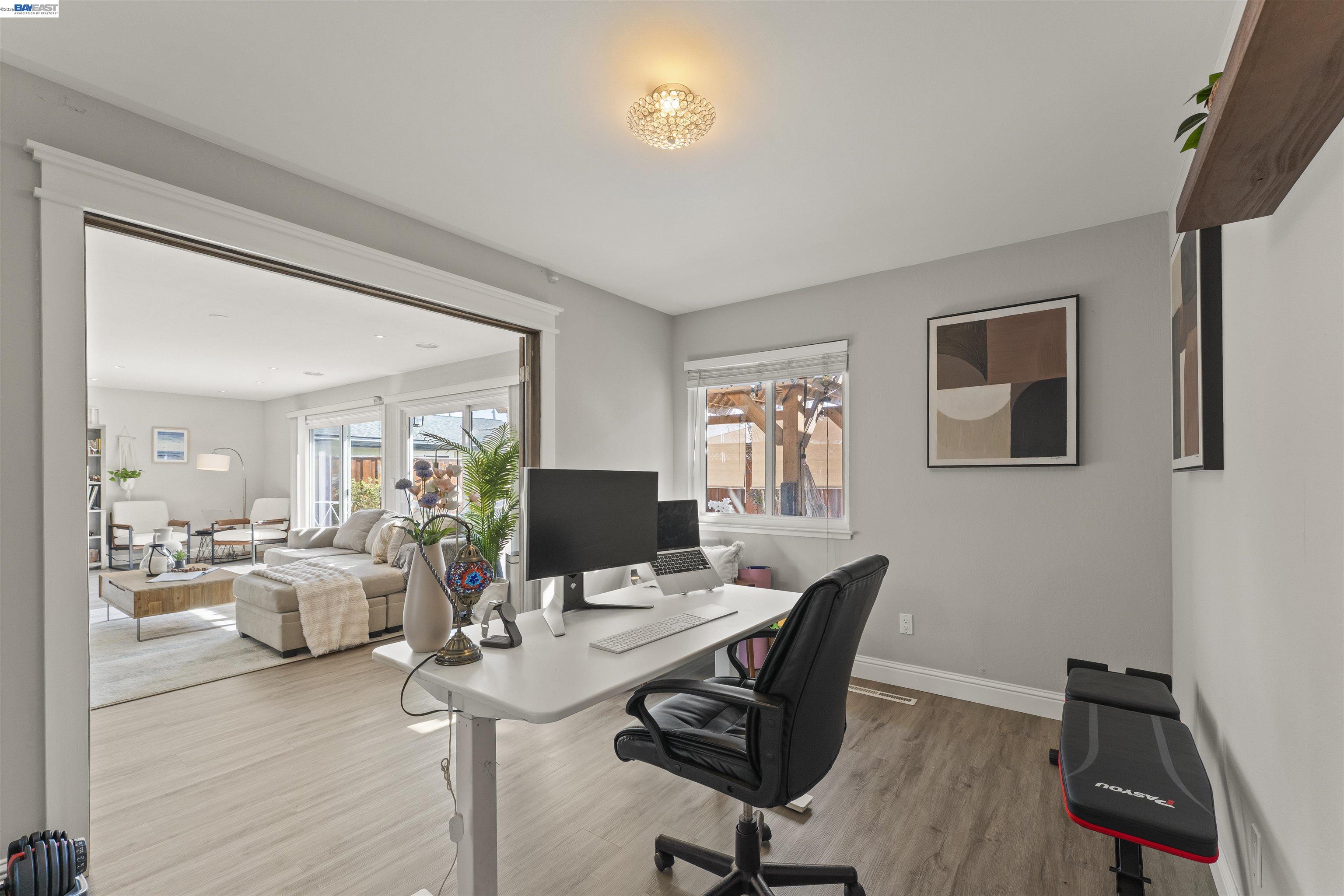 Detail Gallery Image 16 of 29 For 637 Caliente Ave, Livermore,  CA 94550 - 4 Beds | 2 Baths