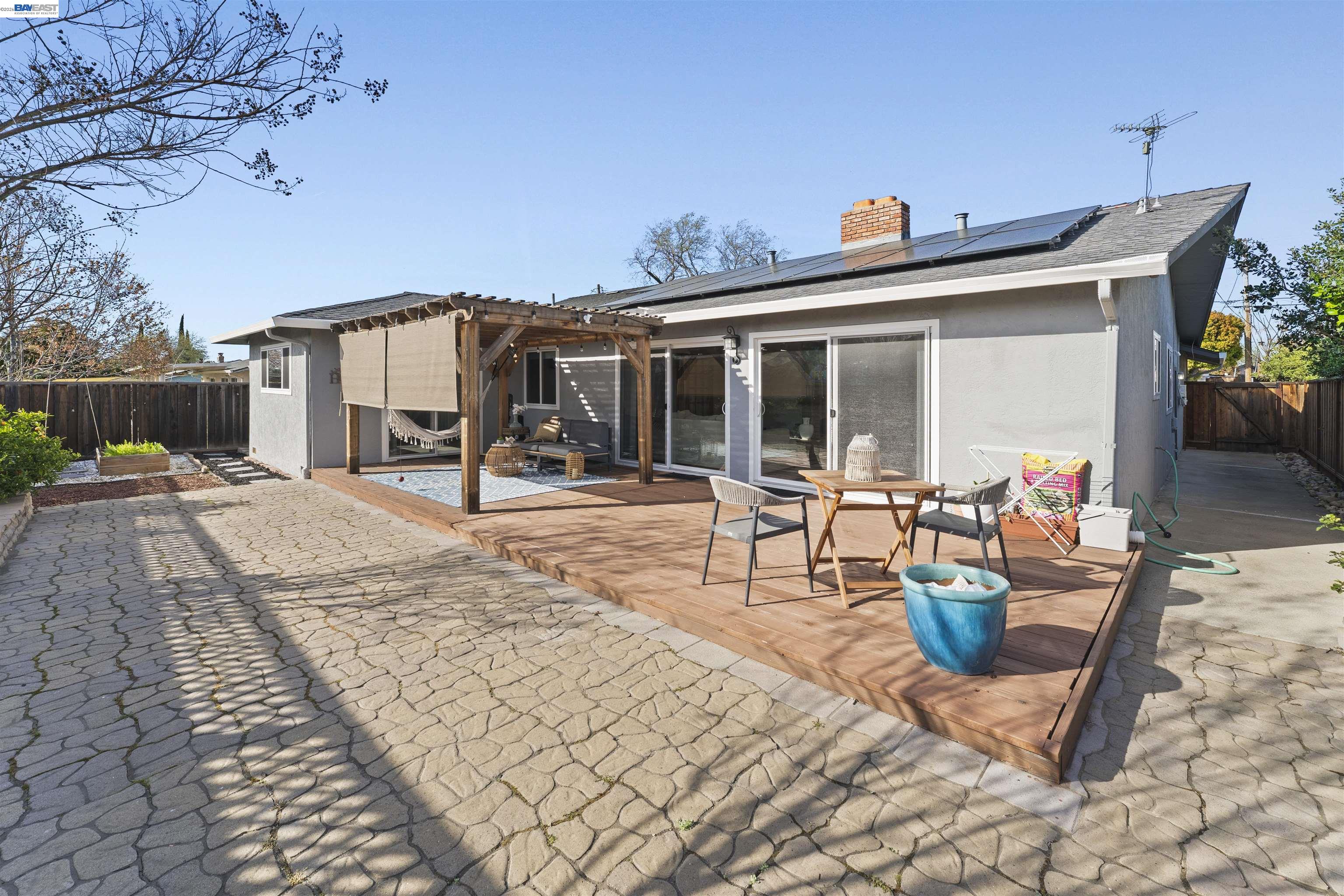 Detail Gallery Image 23 of 29 For 637 Caliente Ave, Livermore,  CA 94550 - 4 Beds | 2 Baths