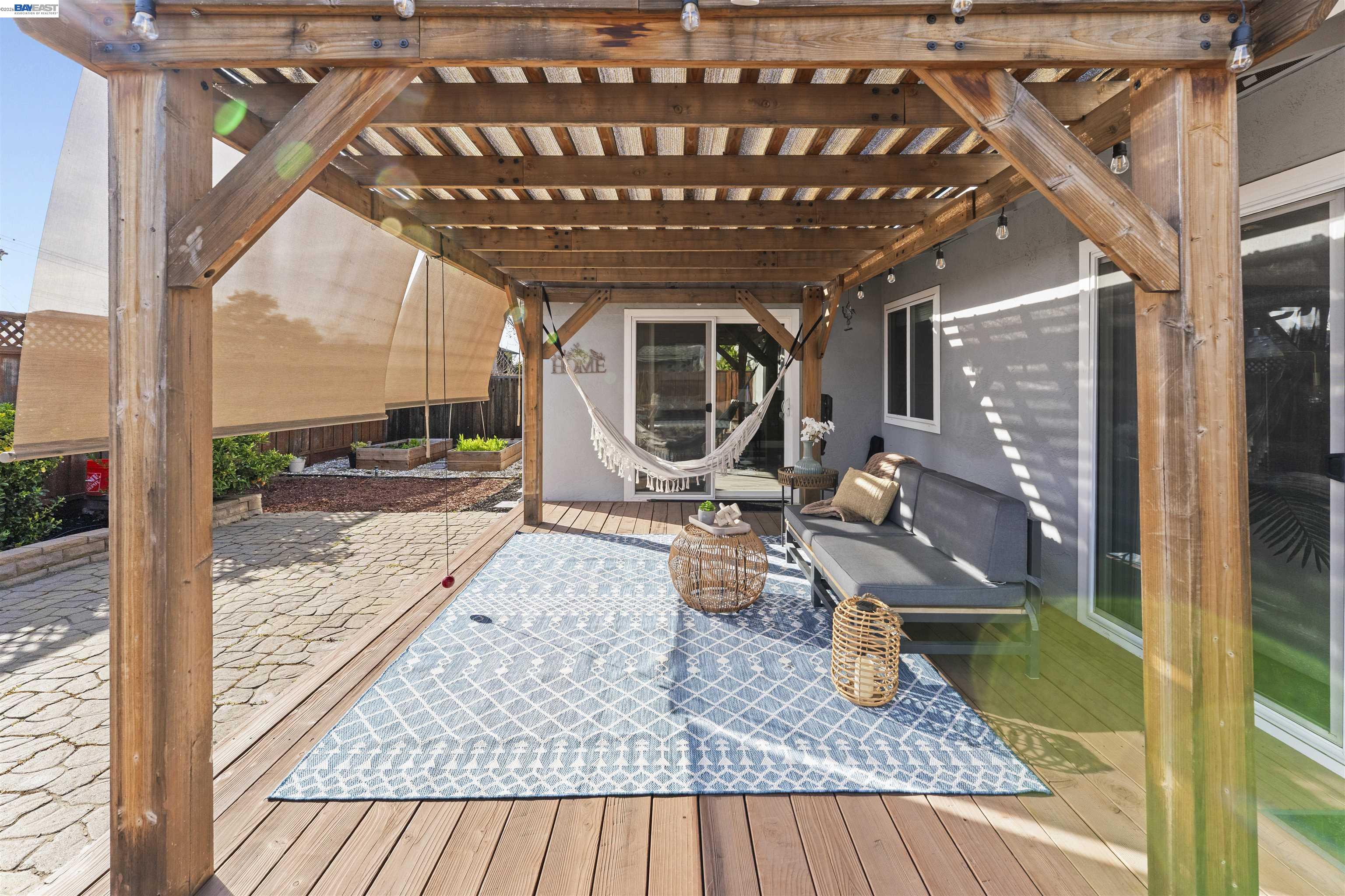 Detail Gallery Image 26 of 29 For 637 Caliente Ave, Livermore,  CA 94550 - 4 Beds | 2 Baths