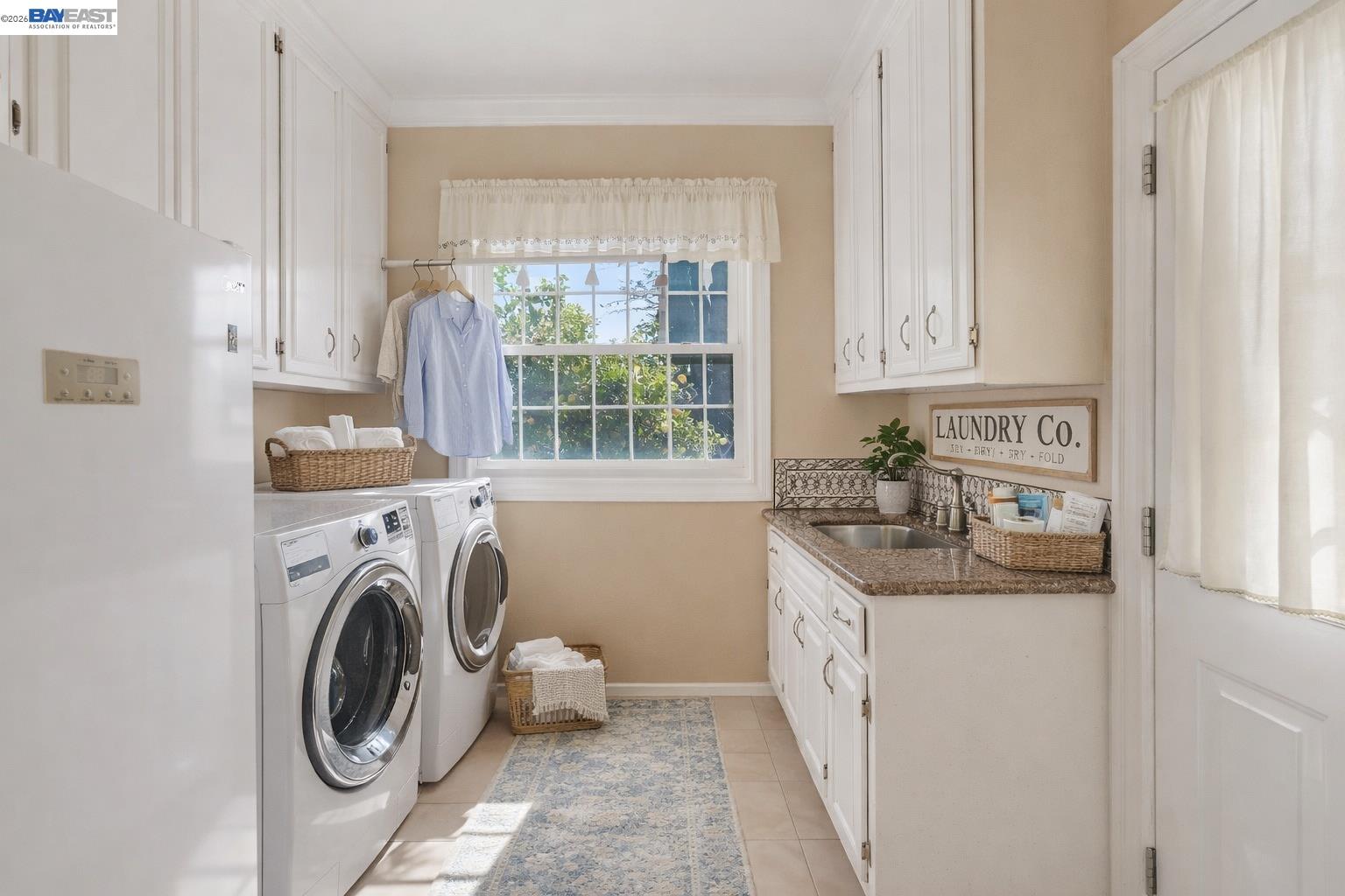 Detail Gallery Image 16 of 33 For 339 Hobart Ave, San Mateo,  CA 94402 - 2 Beds | 1 Baths