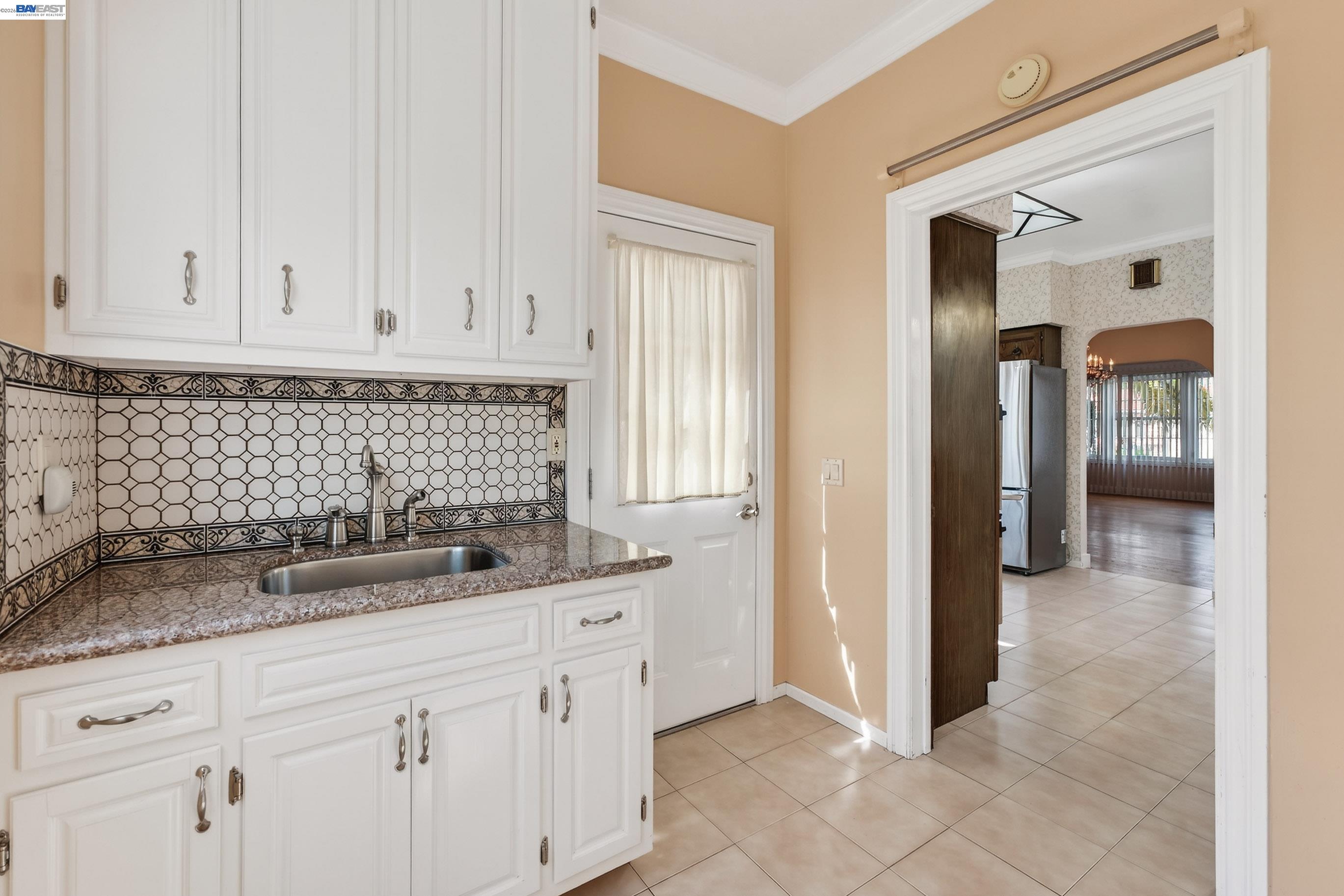 Detail Gallery Image 19 of 33 For 339 Hobart Ave, San Mateo,  CA 94402 - 2 Beds | 1 Baths