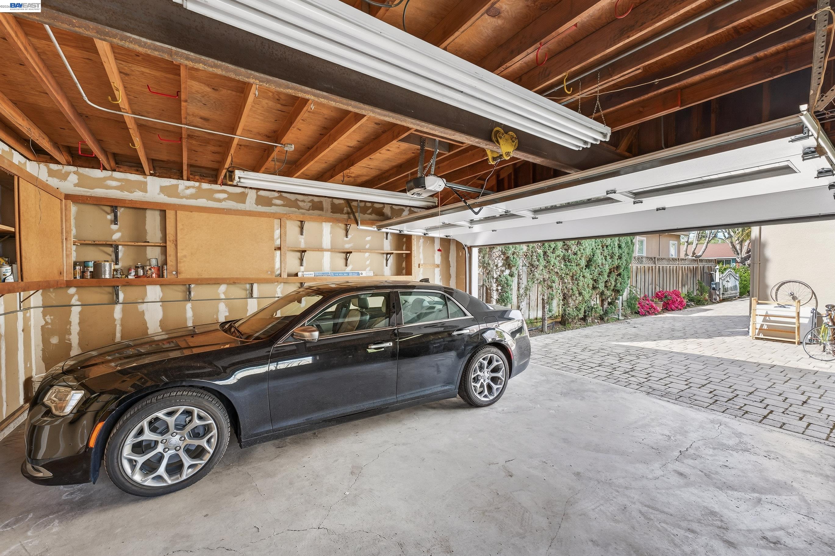 Detail Gallery Image 25 of 33 For 339 Hobart Ave, San Mateo,  CA 94402 - 2 Beds | 1 Baths