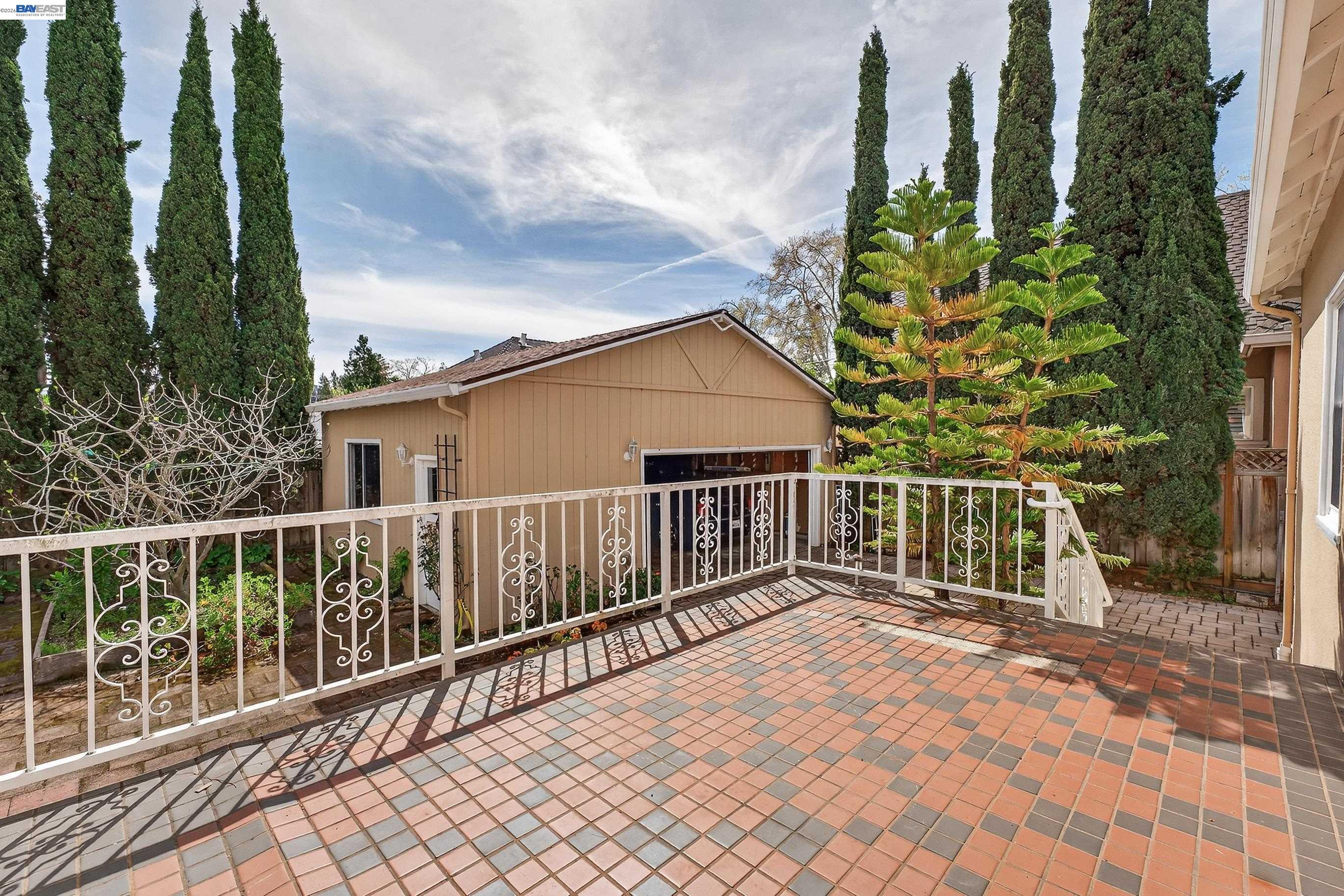 Detail Gallery Image 27 of 33 For 339 Hobart Ave, San Mateo,  CA 94402 - 2 Beds | 1 Baths