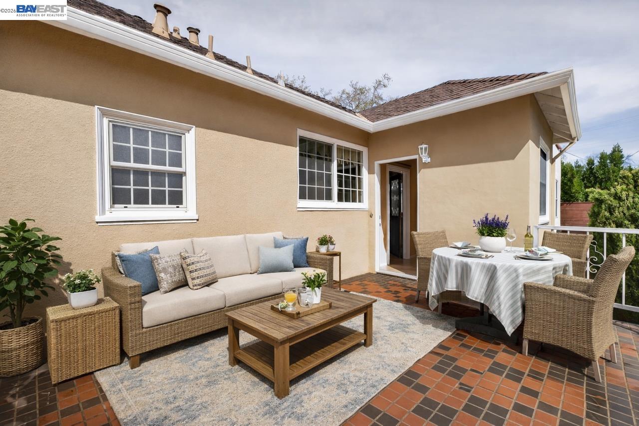 Detail Gallery Image 28 of 33 For 339 Hobart Ave, San Mateo,  CA 94402 - 2 Beds | 1 Baths