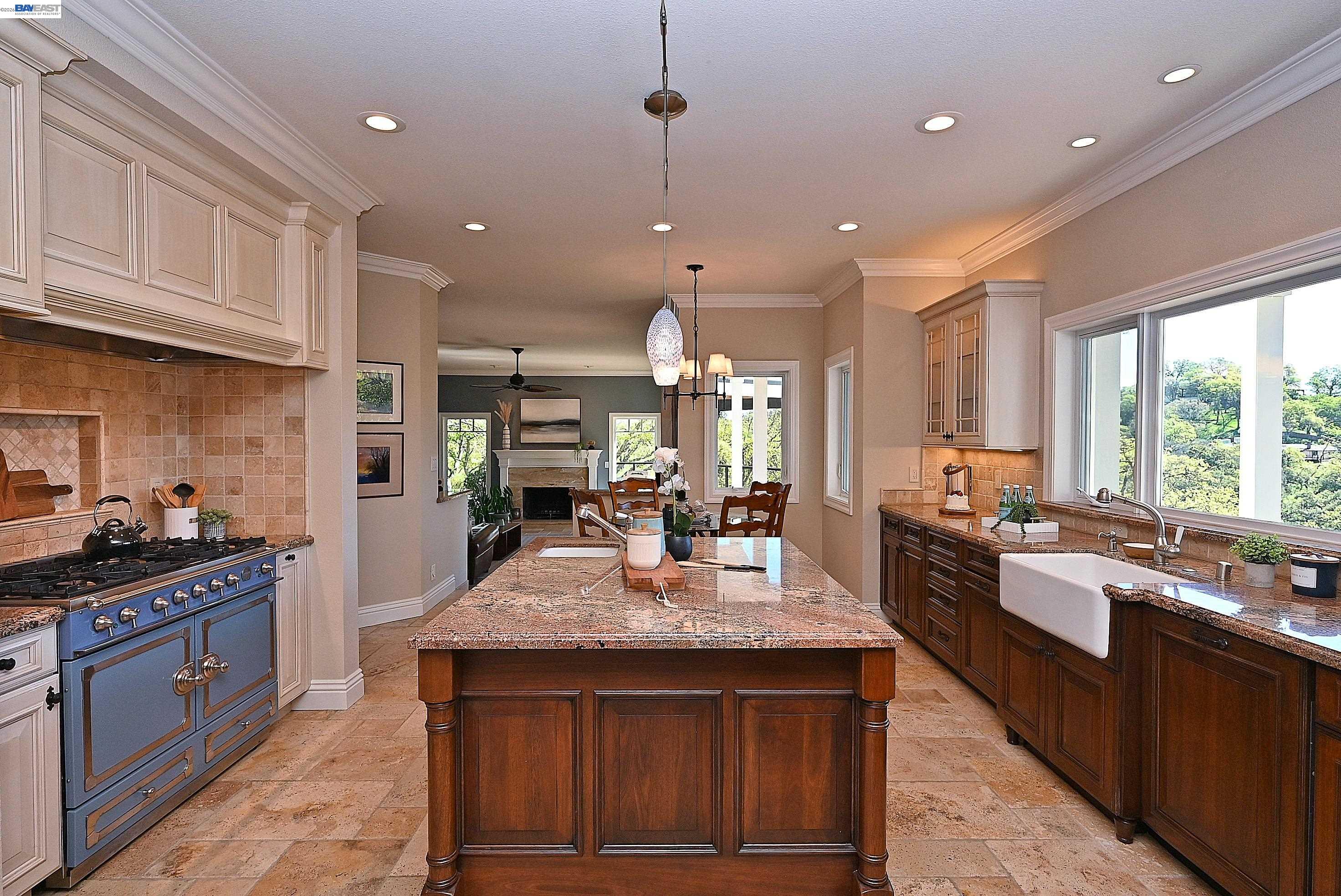 Detail Gallery Image 17 of 49 For 16 Ardendale Ct, Alamo,  CA 94507 - 4 Beds | 3/1 Baths