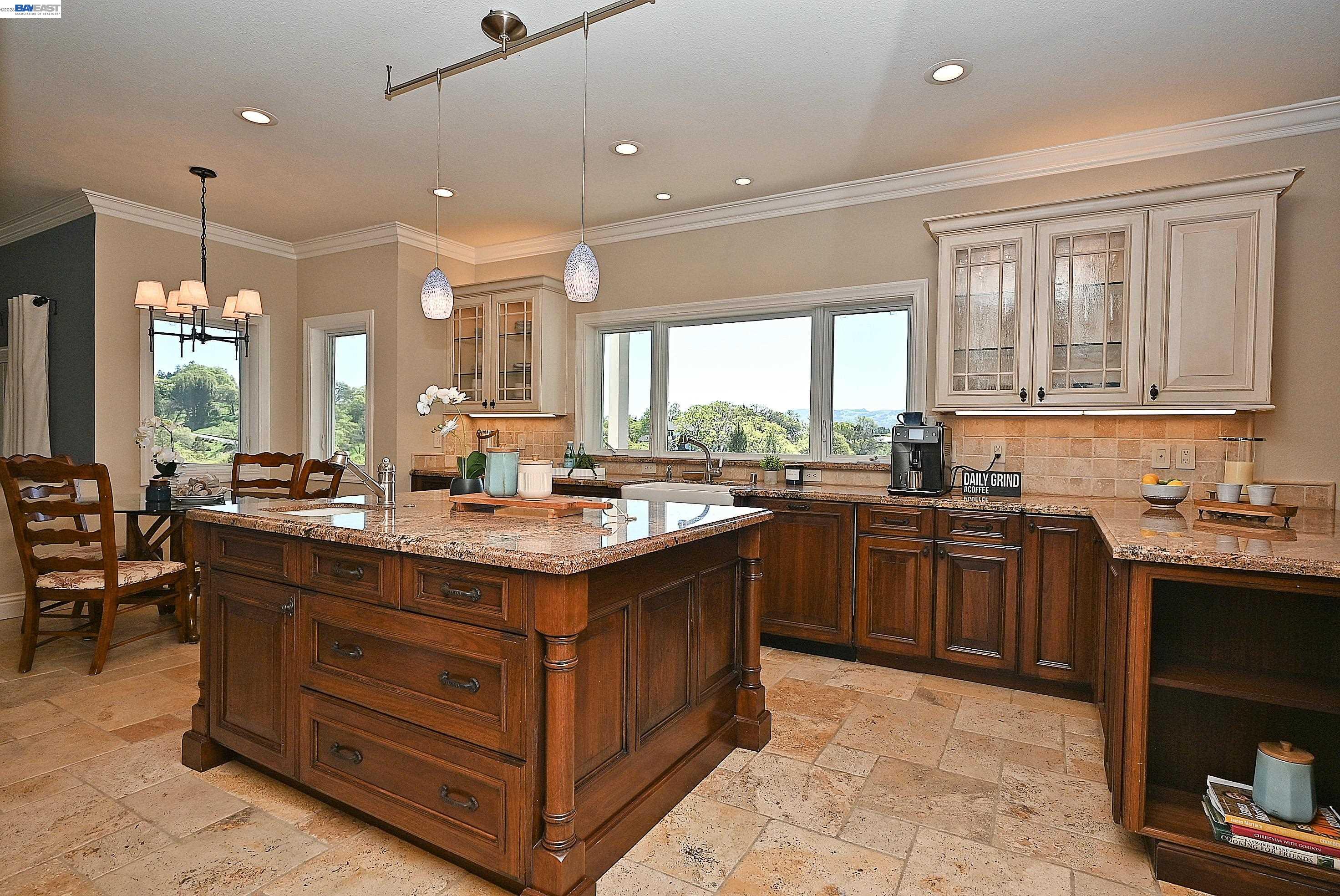 Detail Gallery Image 19 of 49 For 16 Ardendale Ct, Alamo,  CA 94507 - 4 Beds | 3/1 Baths