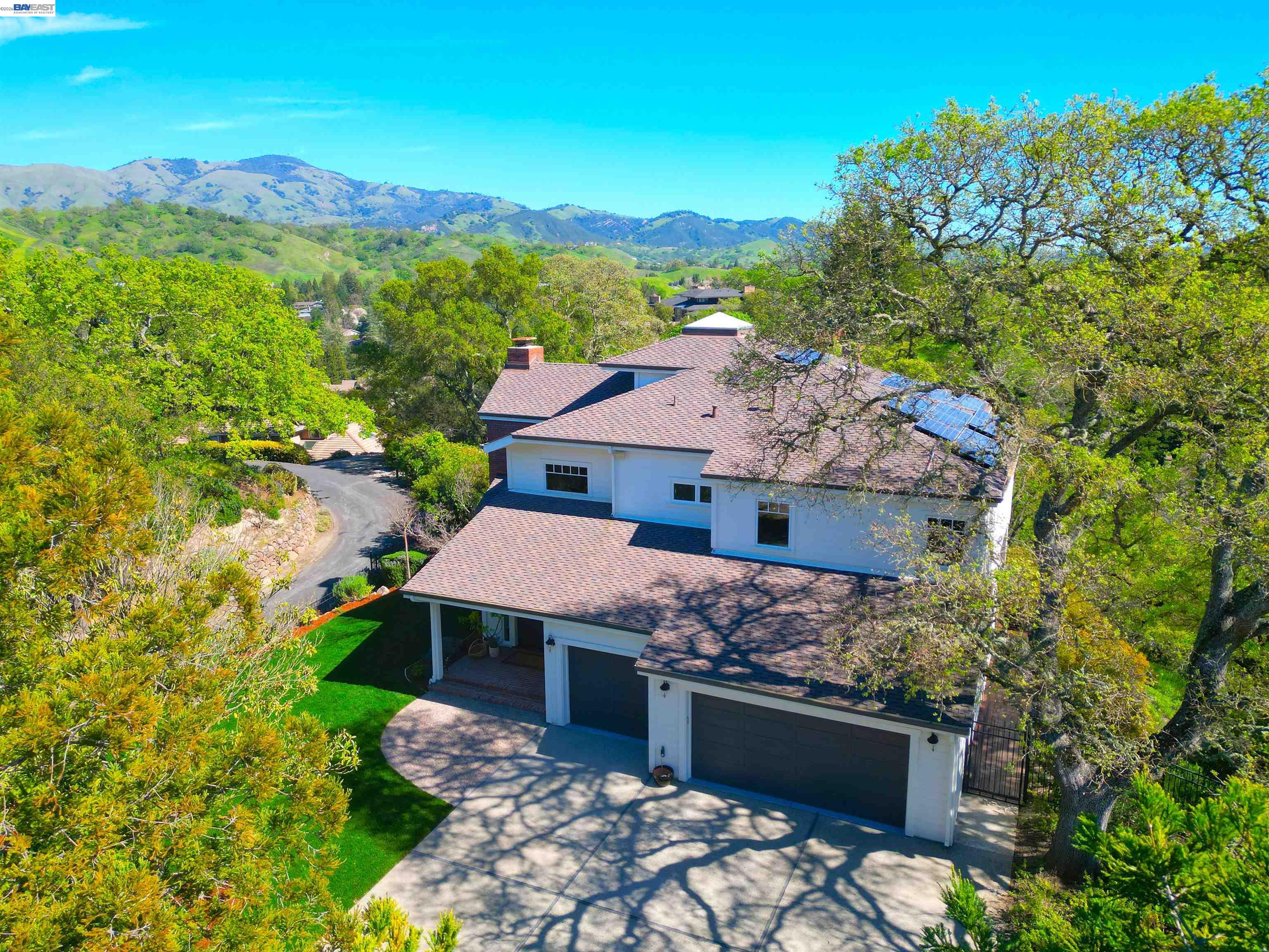 Detail Gallery Image 3 of 49 For 16 Ardendale Ct, Alamo,  CA 94507 - 4 Beds | 3/1 Baths