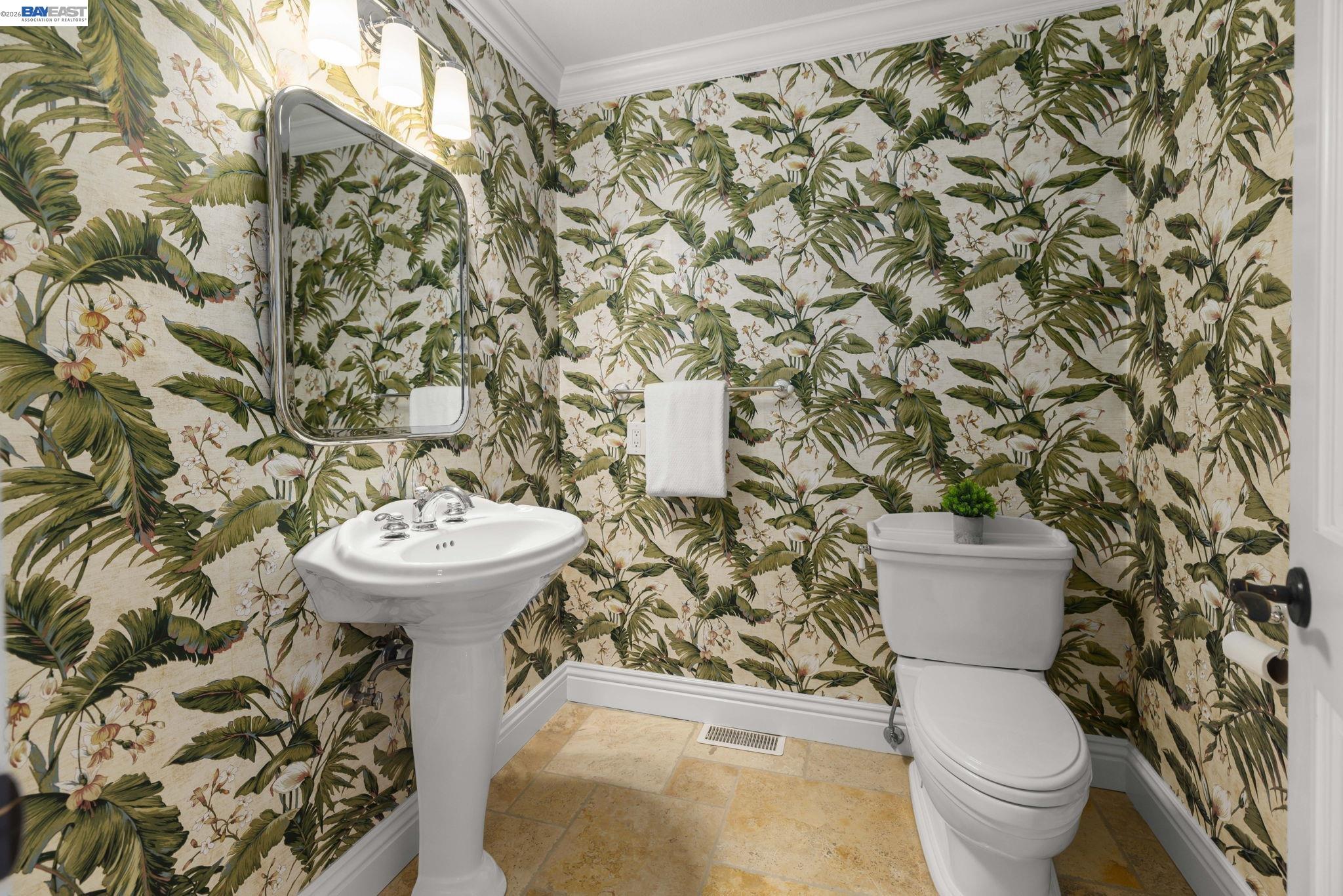 Detail Gallery Image 23 of 51 For 16 Ardendale Ct, Alamo,  CA 94507 - 4 Beds | 3/1 Baths