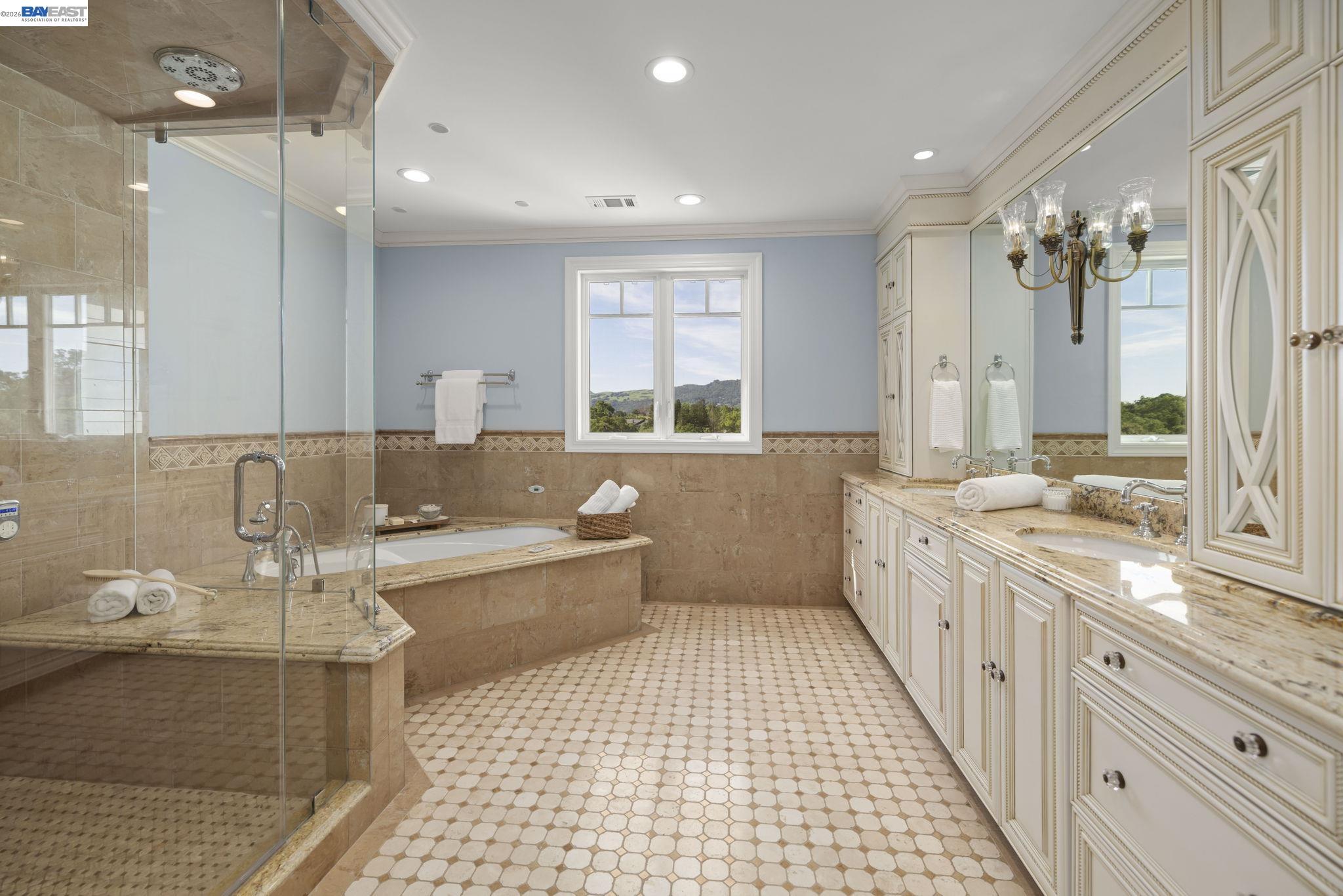 Detail Gallery Image 32 of 51 For 16 Ardendale Ct, Alamo,  CA 94507 - 4 Beds | 3/1 Baths