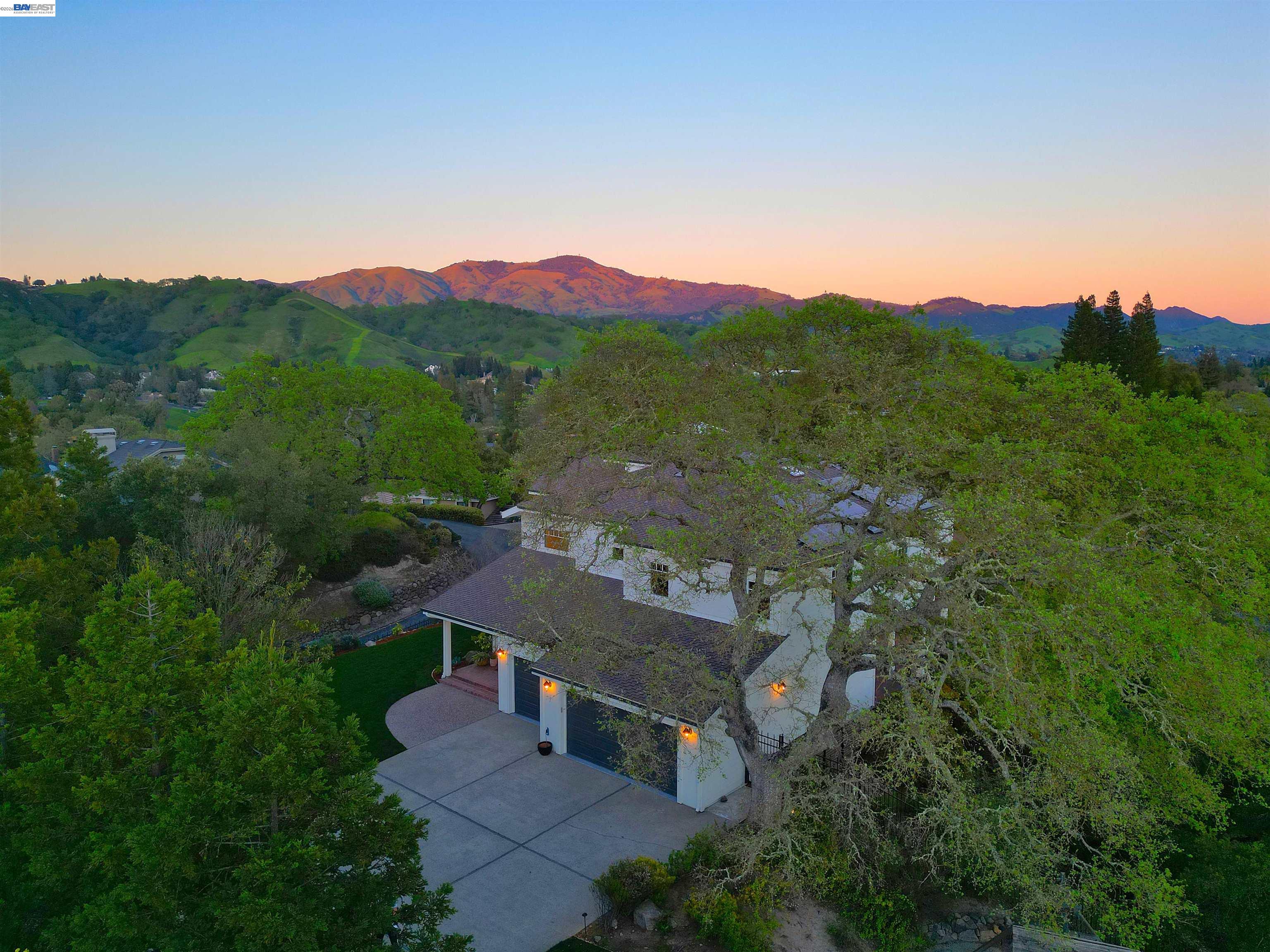 Detail Gallery Image 46 of 48 For 16 Ardendale Ct, Alamo,  CA 94507 - 4 Beds | 3/1 Baths