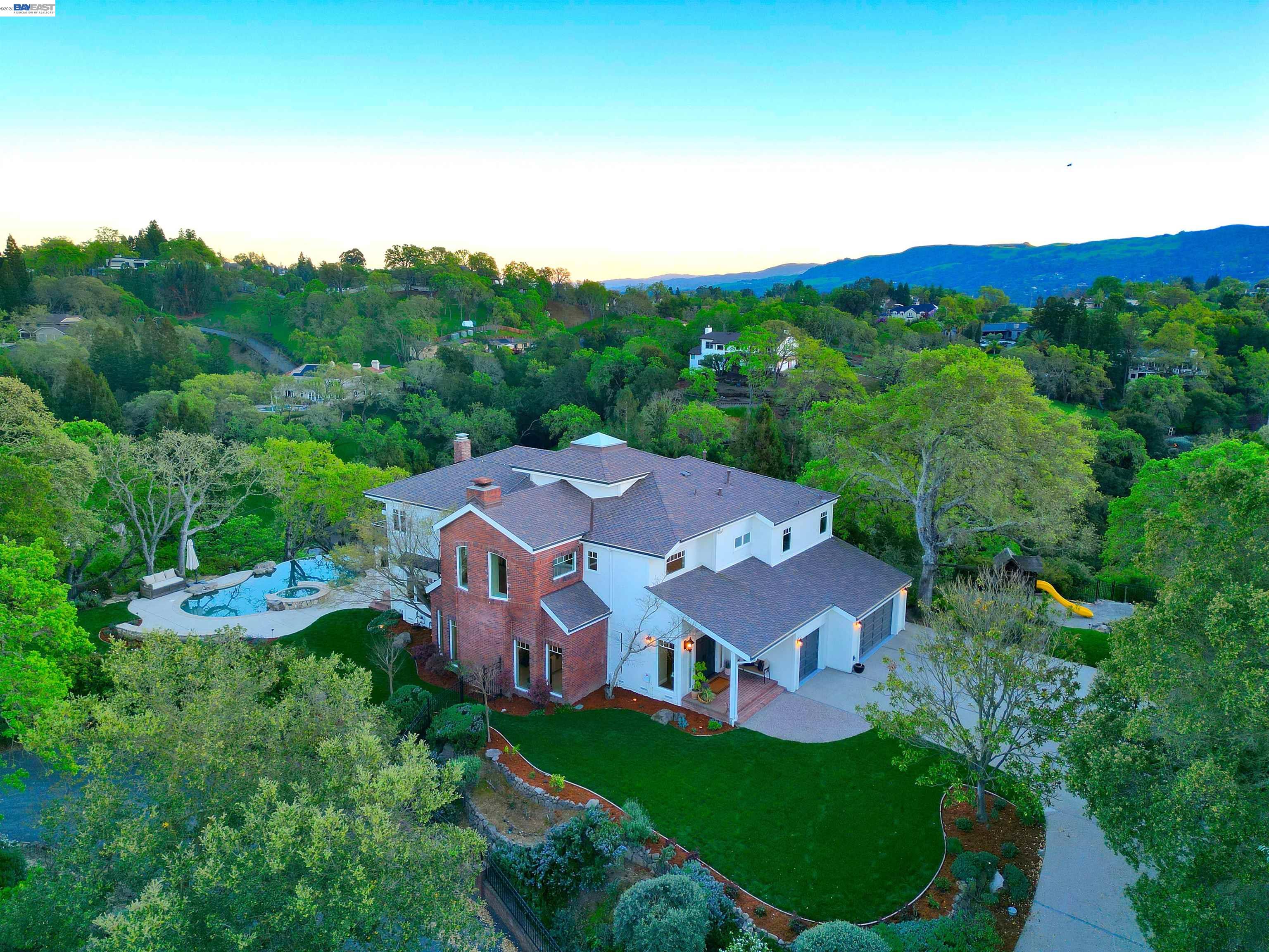 Detail Gallery Image 46 of 49 For 16 Ardendale Ct, Alamo,  CA 94507 - 4 Beds | 3/1 Baths