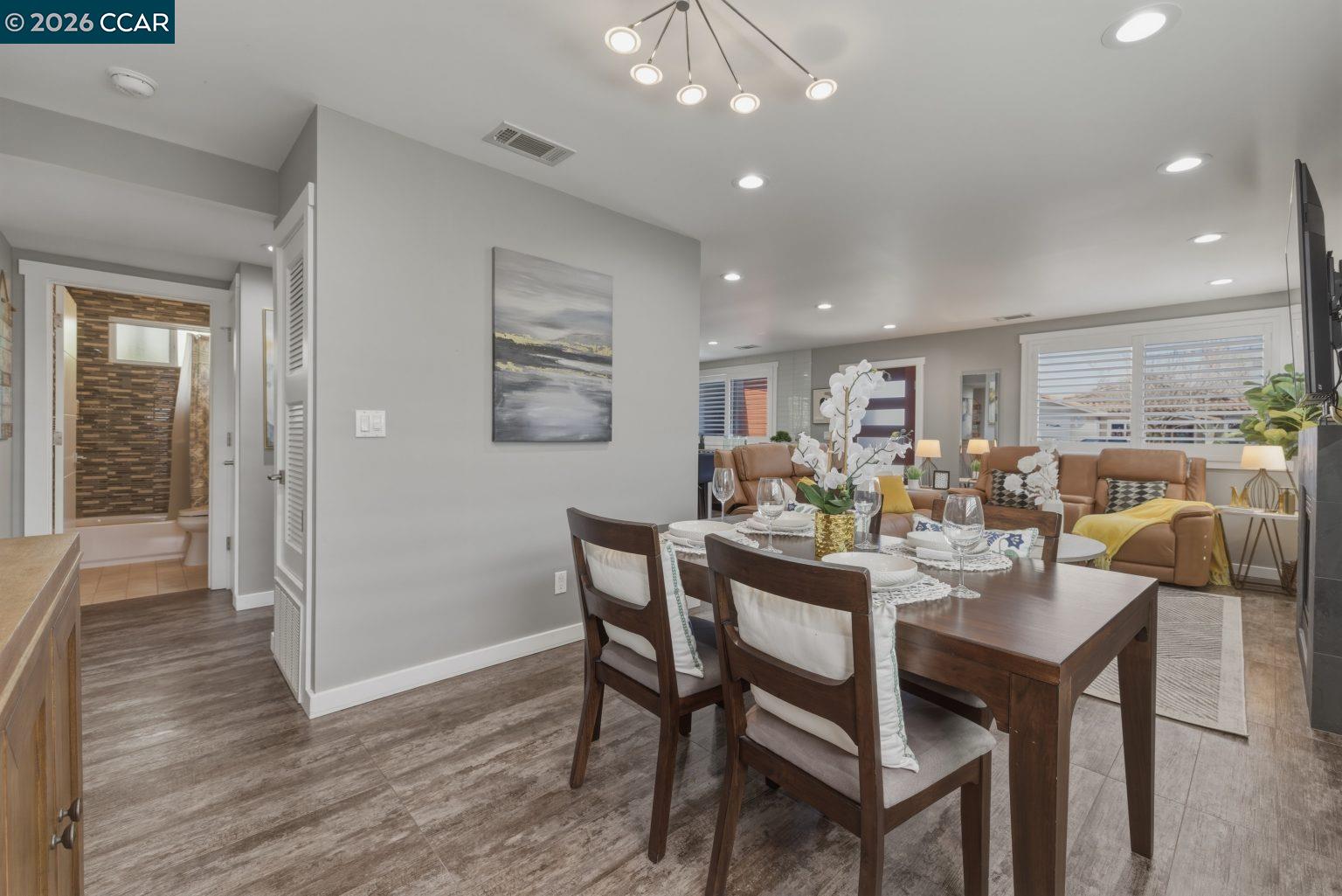 Detail Gallery Image 15 of 43 For 625 Bernal Ave, Sunnyvale,  CA 94085 - 3 Beds | 2 Baths