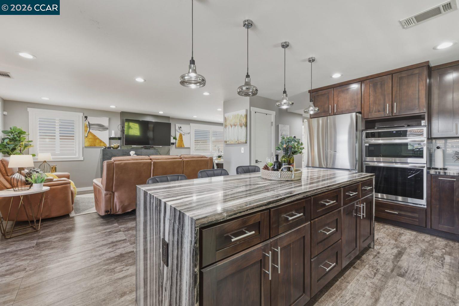 Detail Gallery Image 17 of 44 For 625 Bernal Ave, Sunnyvale,  CA 94085 - 3 Beds | 2 Baths