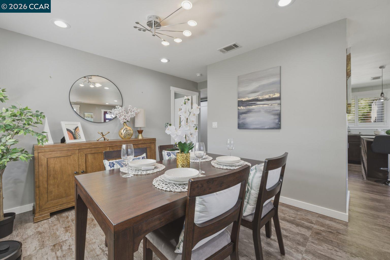 Detail Gallery Image 19 of 44 For 625 Bernal Ave, Sunnyvale,  CA 94085 - 3 Beds | 2 Baths