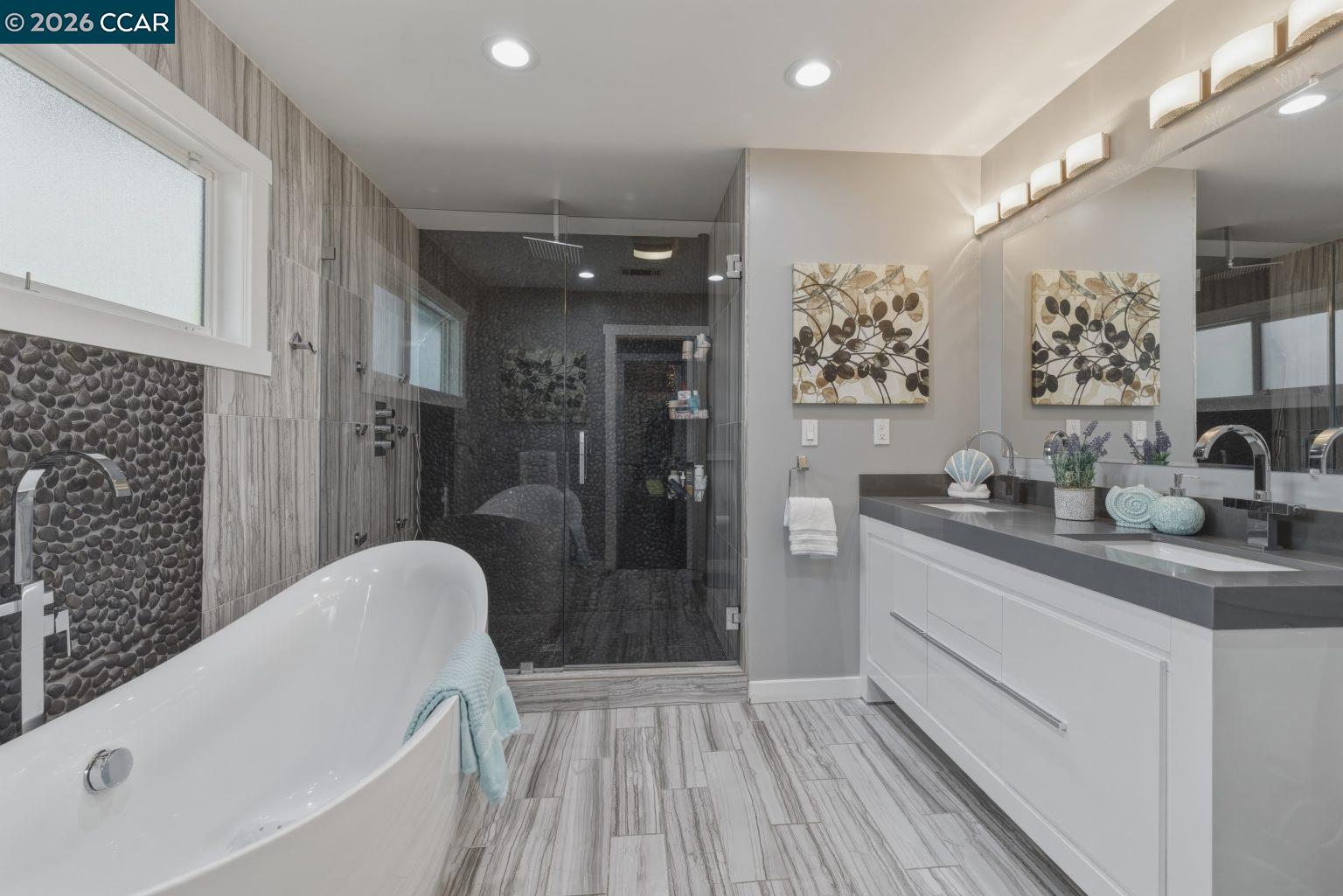 Detail Gallery Image 21 of 43 For 625 Bernal Ave, Sunnyvale,  CA 94085 - 3 Beds | 2 Baths