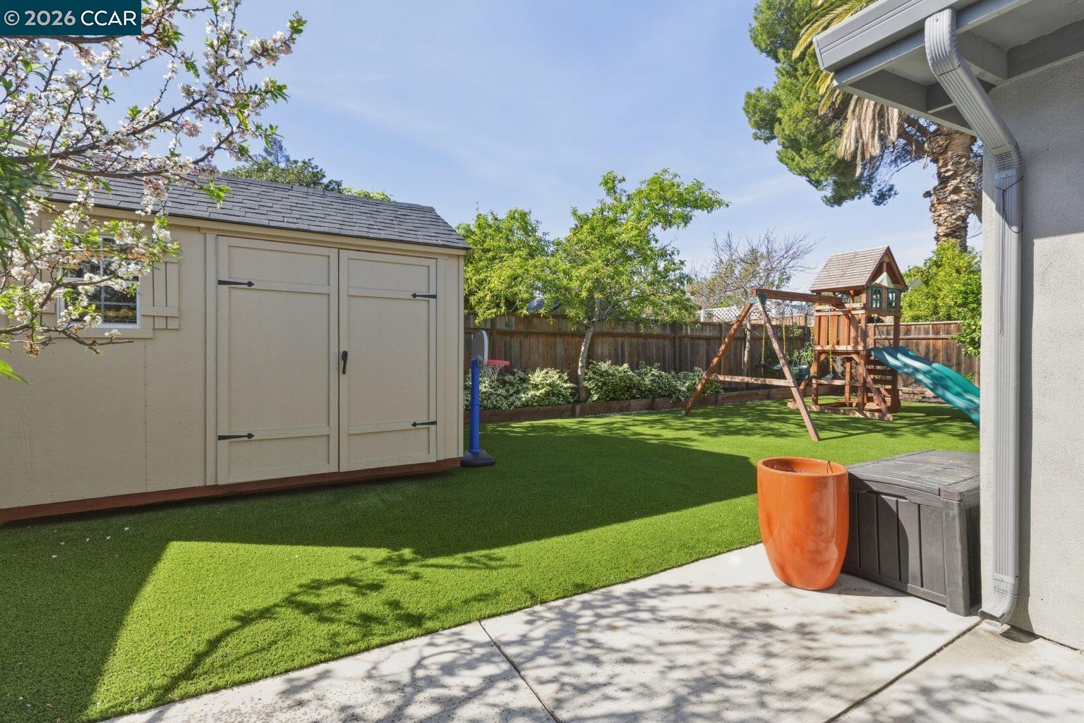 Detail Gallery Image 37 of 44 For 625 Bernal Ave, Sunnyvale,  CA 94085 - 3 Beds | 2 Baths