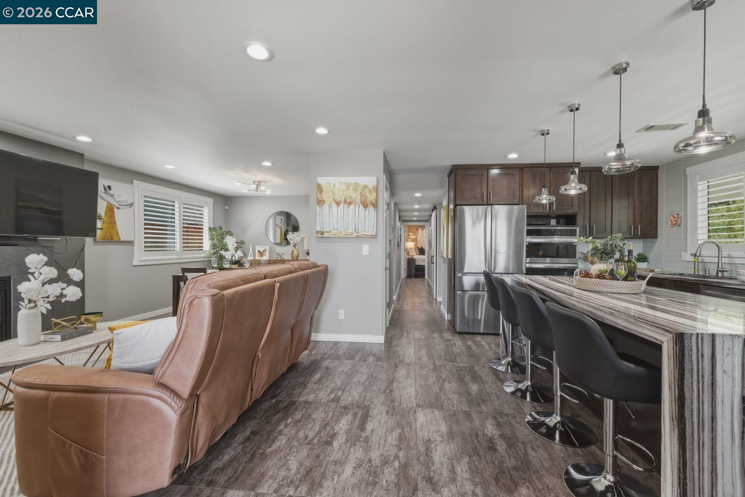 Detail Gallery Image 6 of 43 For 625 Bernal Ave, Sunnyvale,  CA 94085 - 3 Beds | 2 Baths