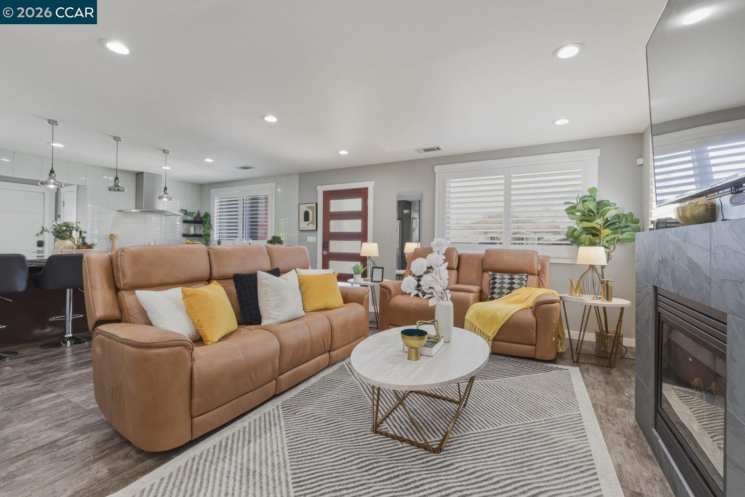 Detail Gallery Image 10 of 44 For 625 Bernal Ave, Sunnyvale,  CA 94085 - 3 Beds | 2 Baths