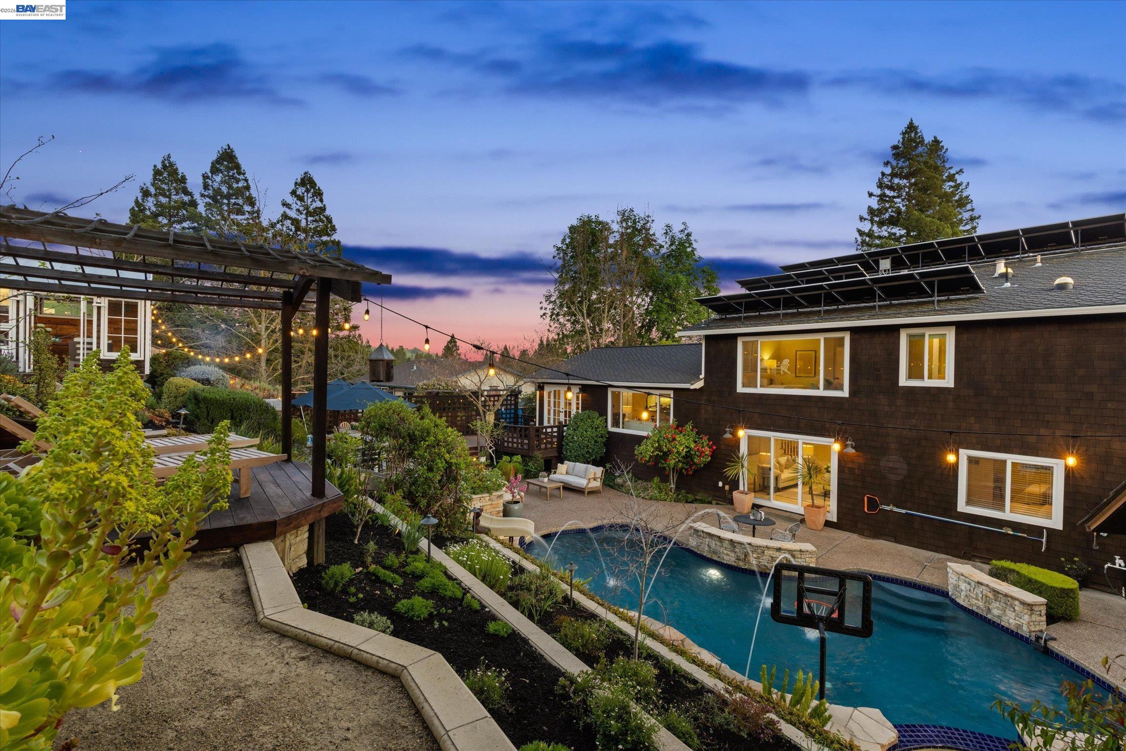 Detail Gallery Image 9 of 20 For 976 Richard Ln, Danville,  CA 94526 - 4 Beds | 3 Baths