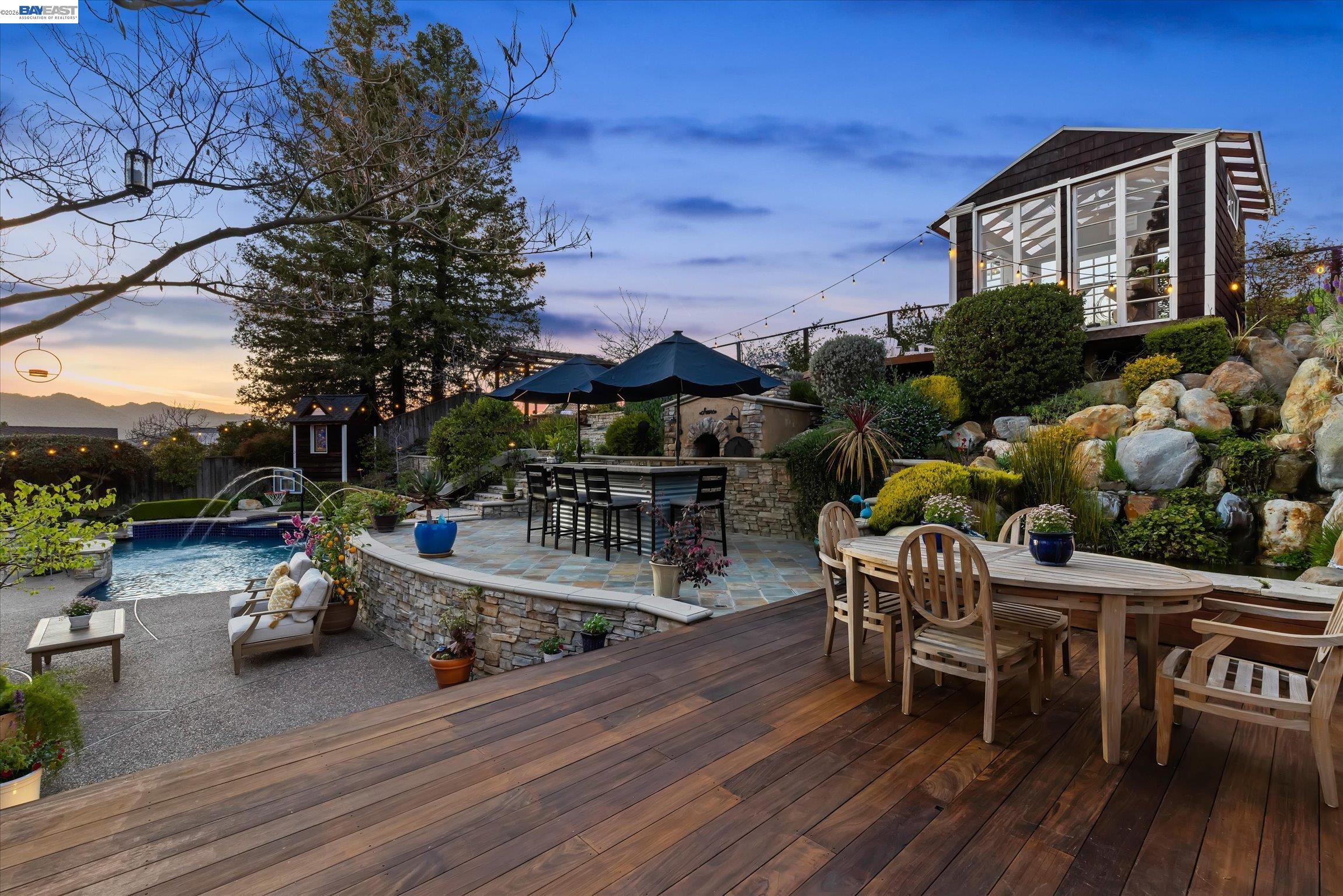 Detail Gallery Image 10 of 20 For 976 Richard Ln, Danville,  CA 94526 - 4 Beds | 3 Baths