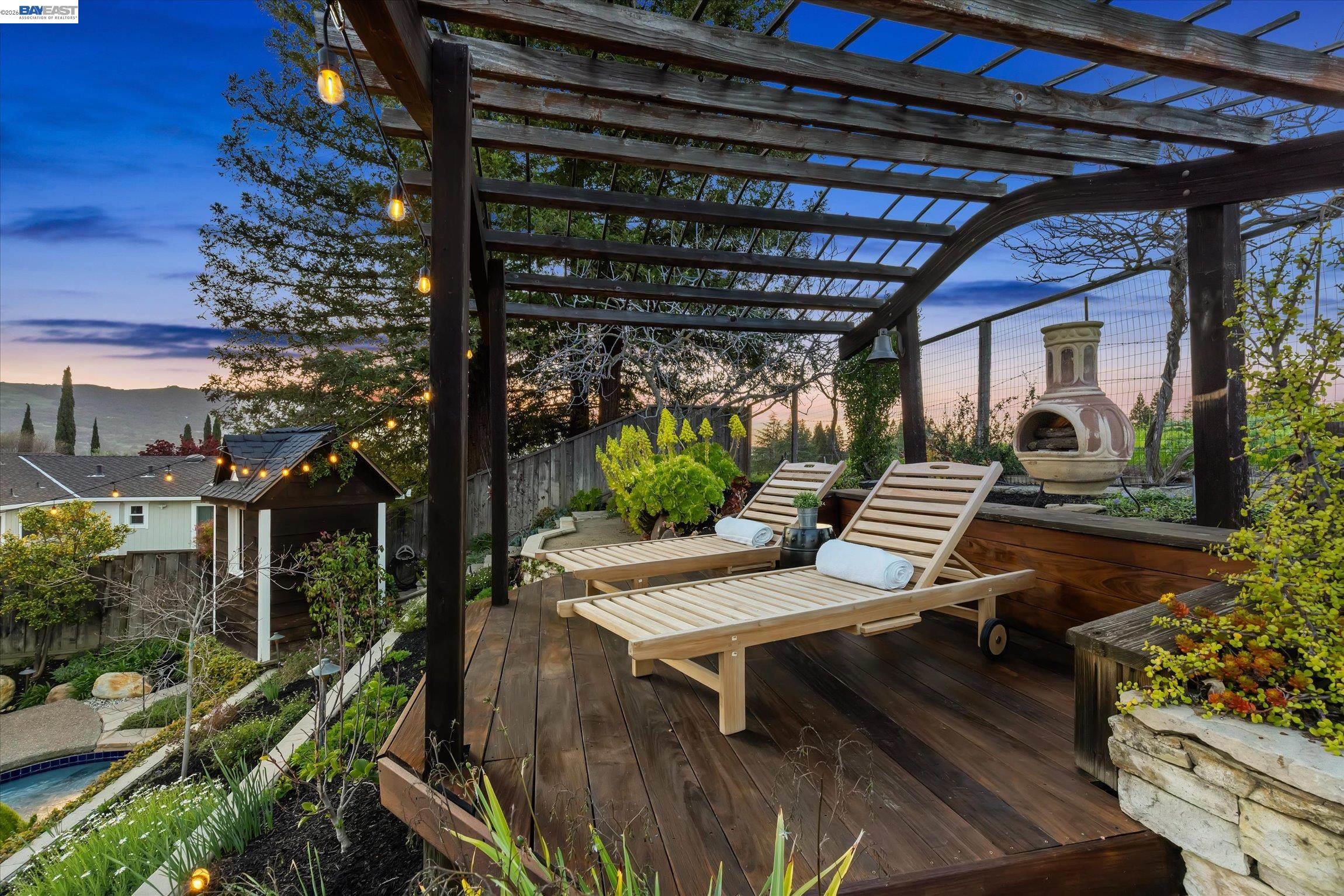 Detail Gallery Image 11 of 20 For 976 Richard Ln, Danville,  CA 94526 - 4 Beds | 3 Baths